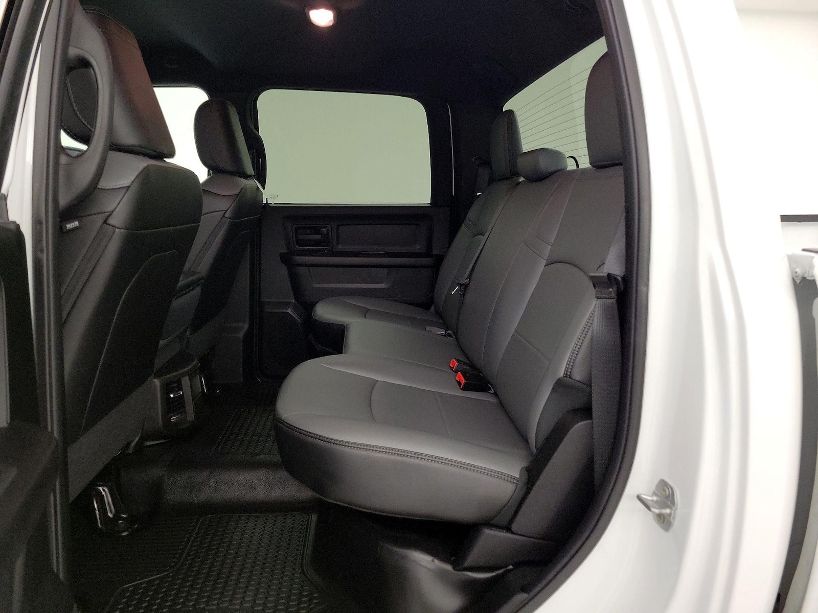 2025 RAM Ram 3500 Pickup Tradesman - Photo 19