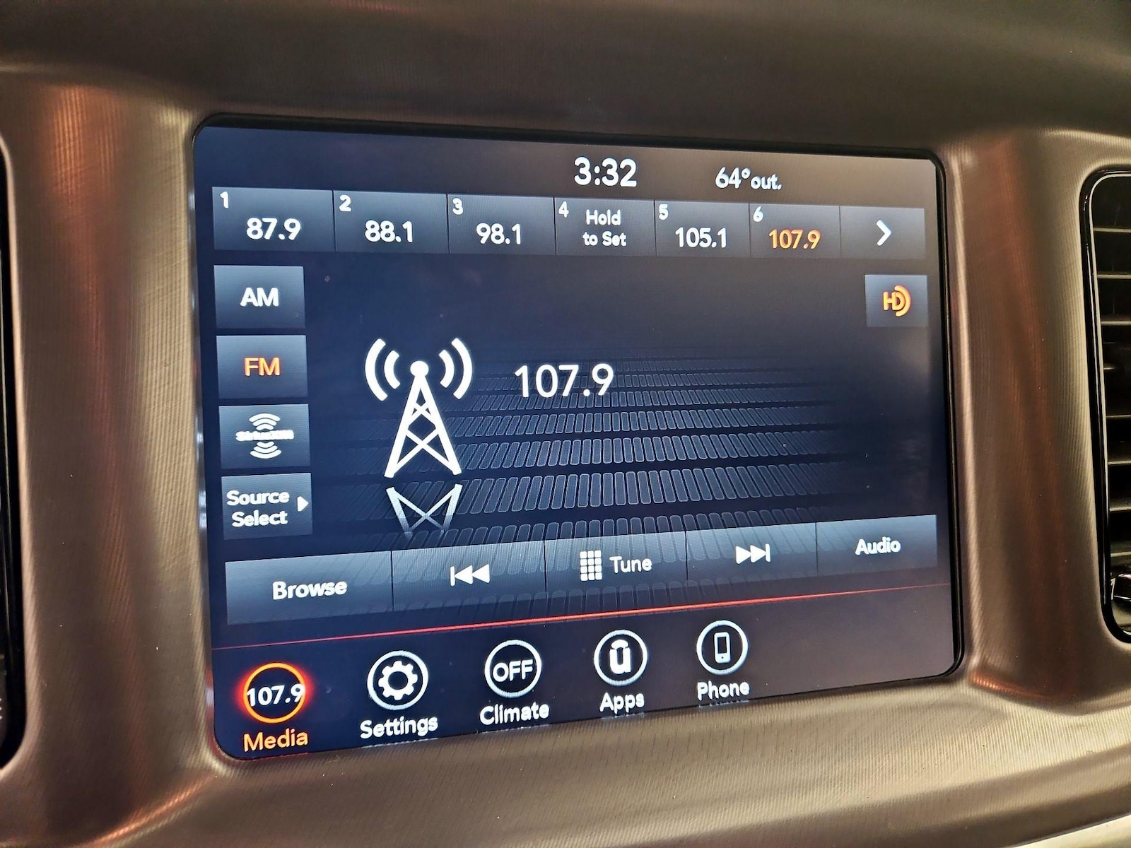 2021 Dodge Charger R/T - Photo 16