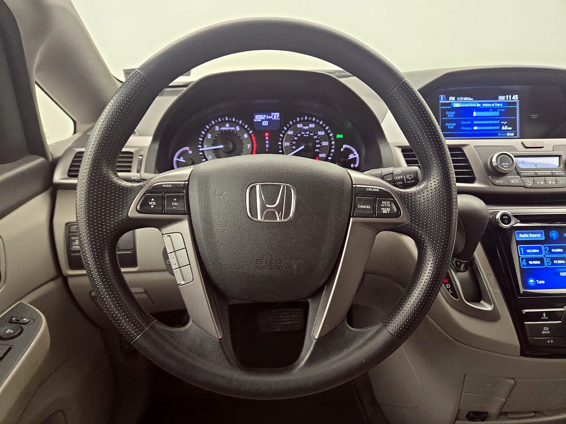 Thumbnail: 2015 Honda Odyssey - 10