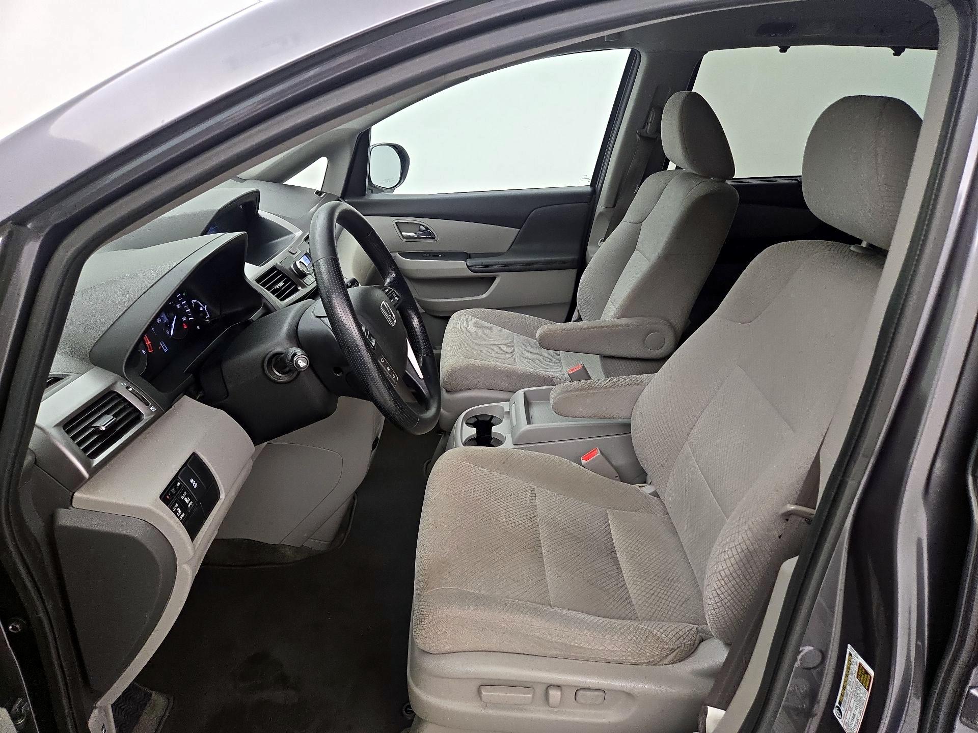 Thumbnail: 2015 Honda Odyssey - 11