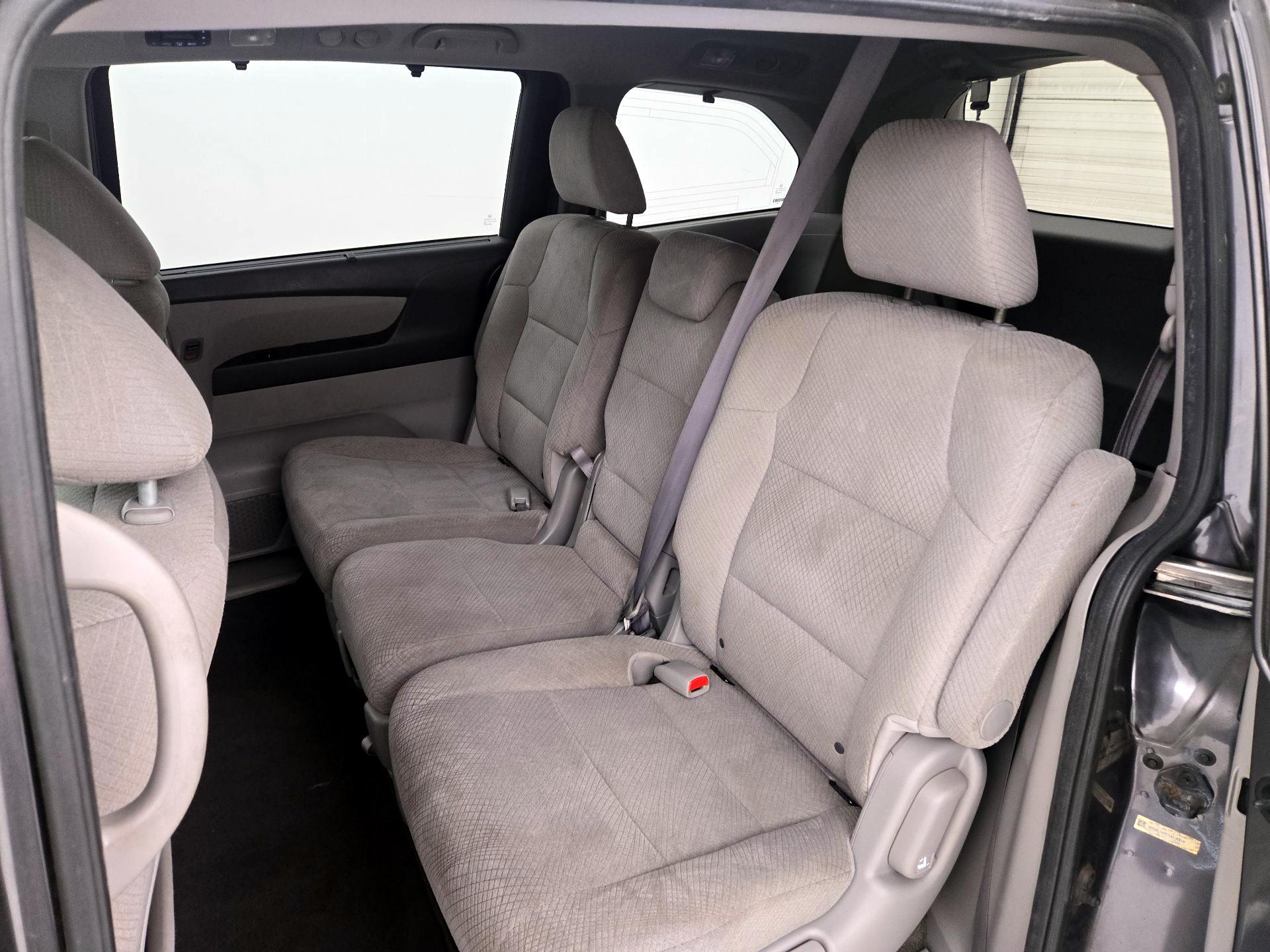 Thumbnail: 2015 Honda Odyssey - 19
