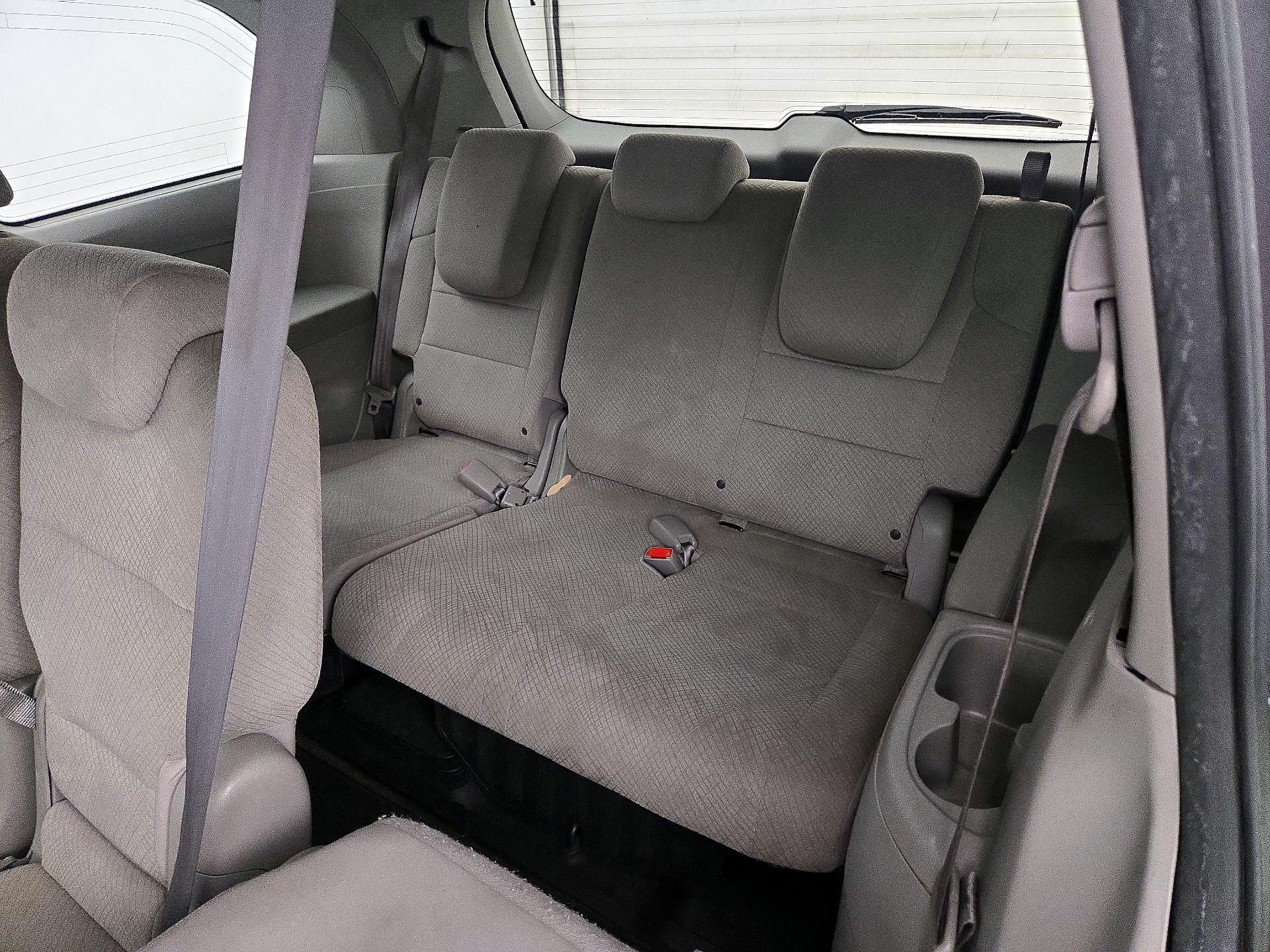 Thumbnail: 2015 Honda Odyssey - 20