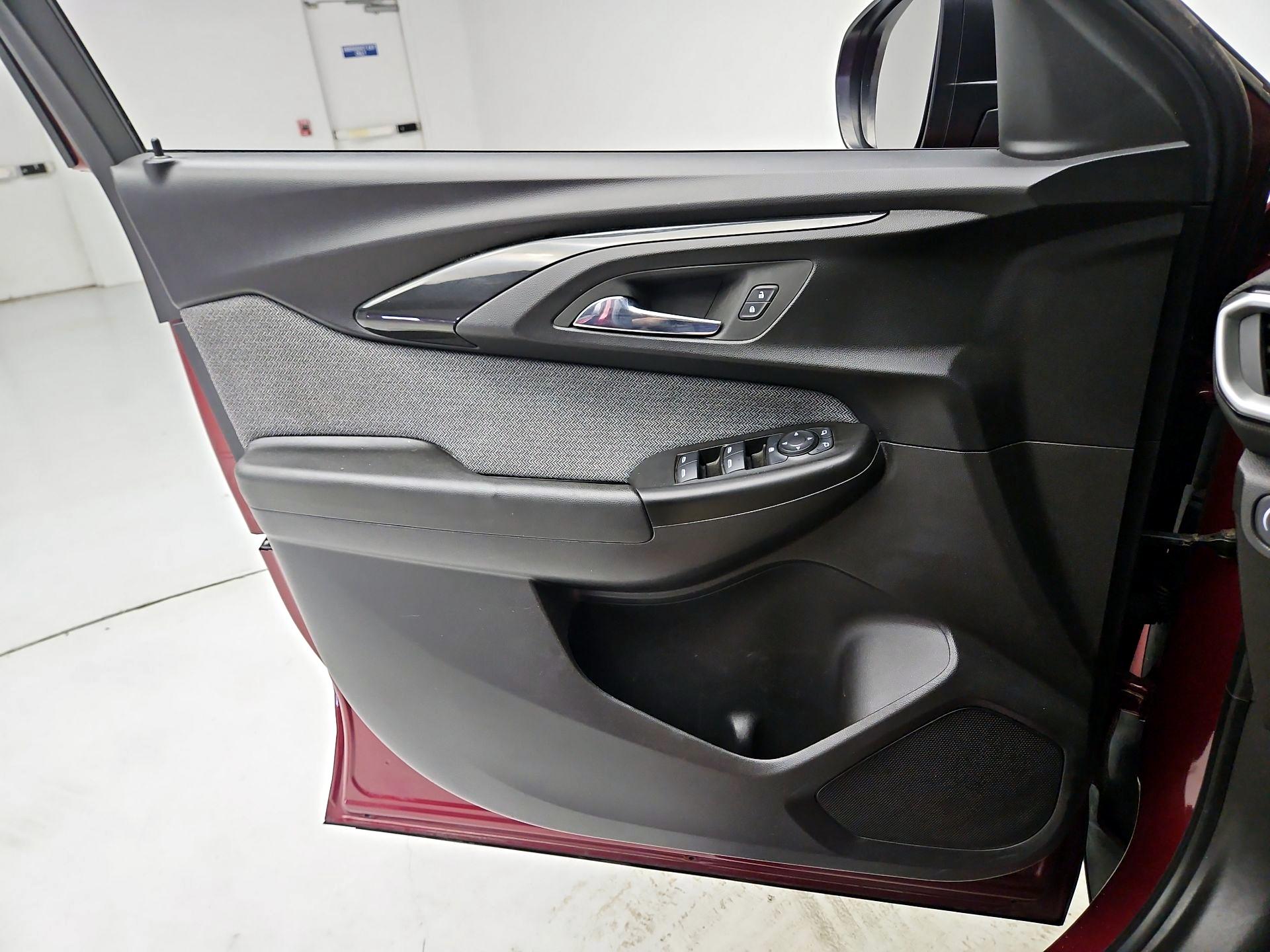 Thumbnail: 2022 Chevrolet TrailBlazer - 12