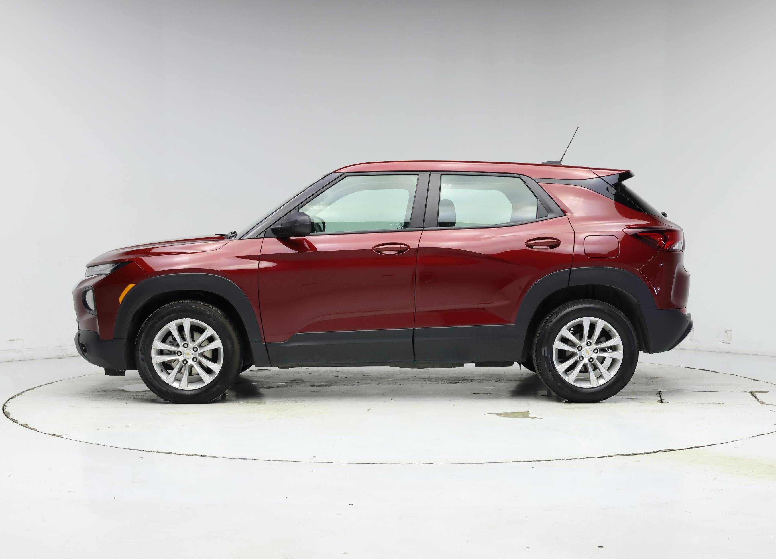 Thumbnail: 2022 Chevrolet TrailBlazer - 3
