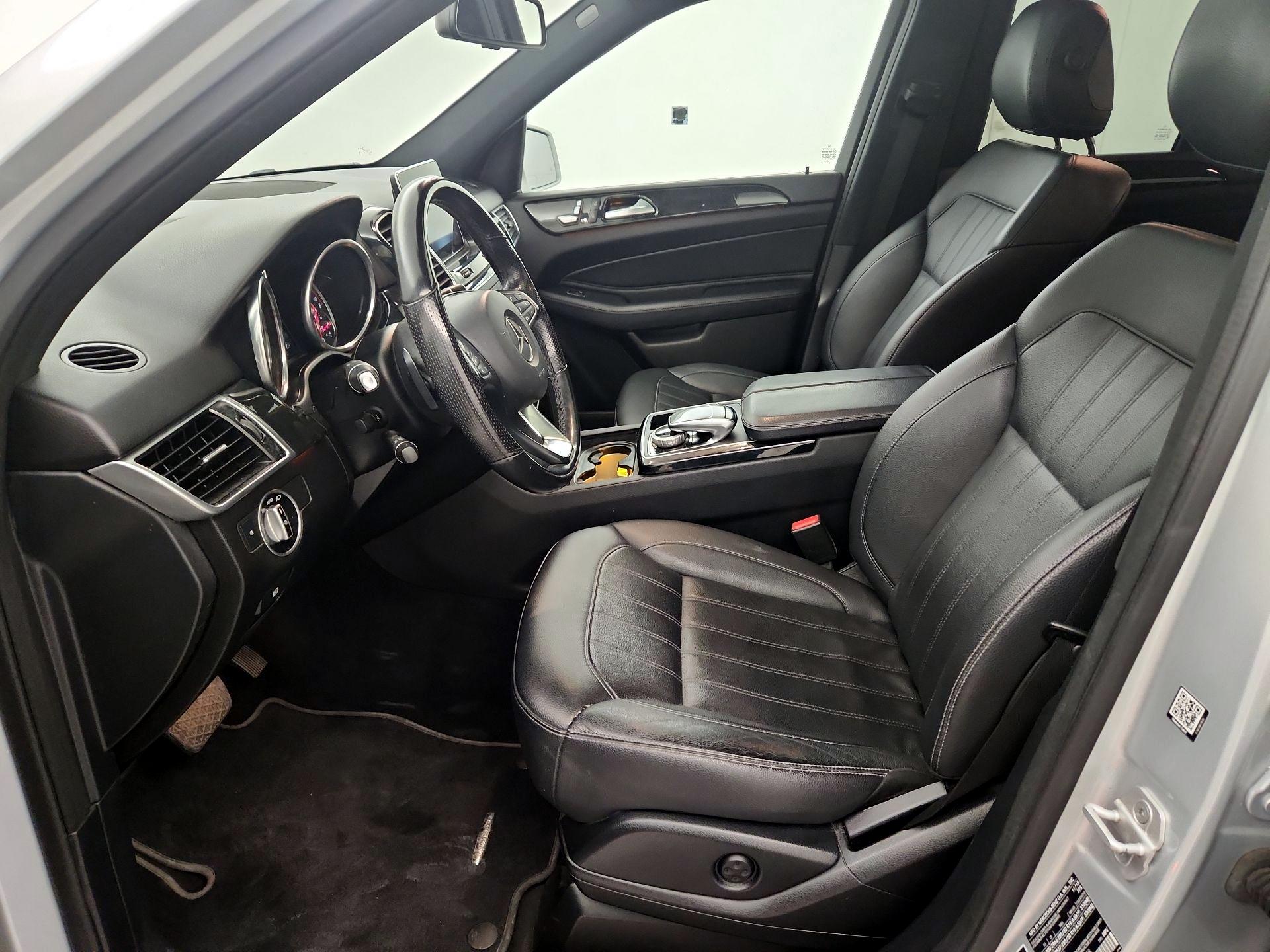 Thumbnail: 2016 Mercedes-Benz GLE - 11