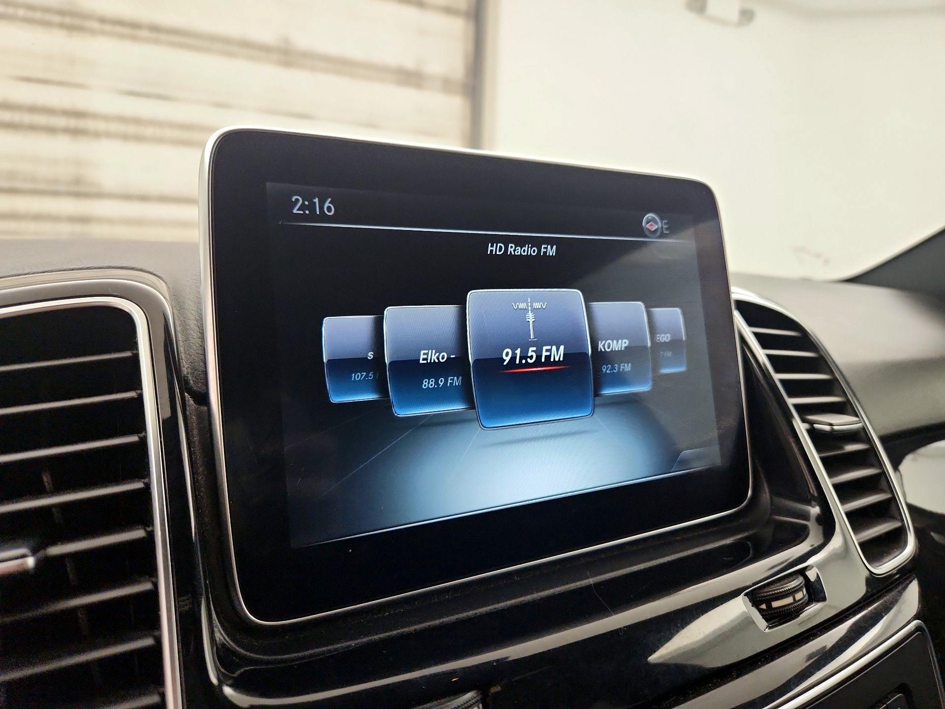 Thumbnail: 2016 Mercedes-Benz GLE - 15