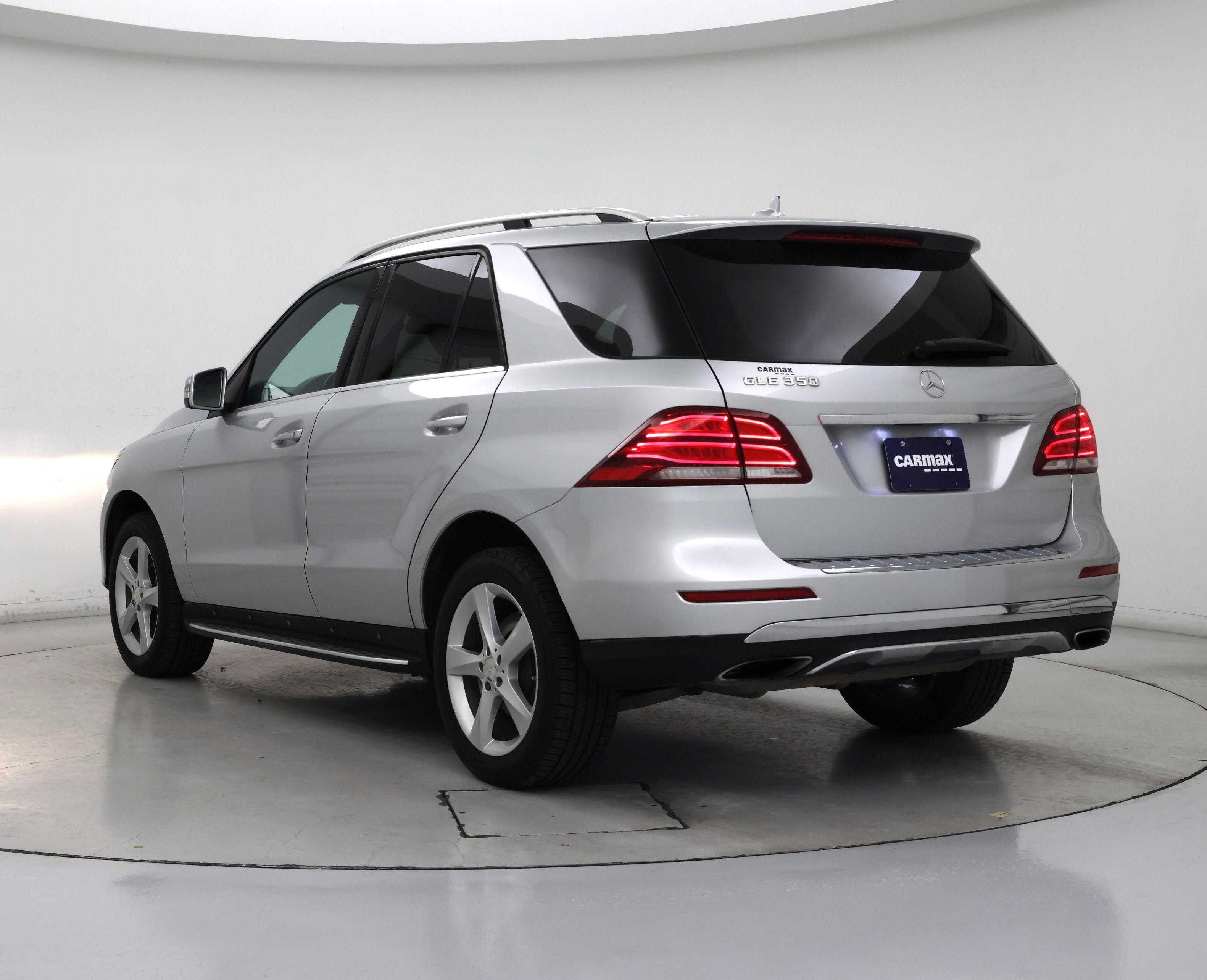 Thumbnail: 2016 Mercedes-Benz GLE - 2