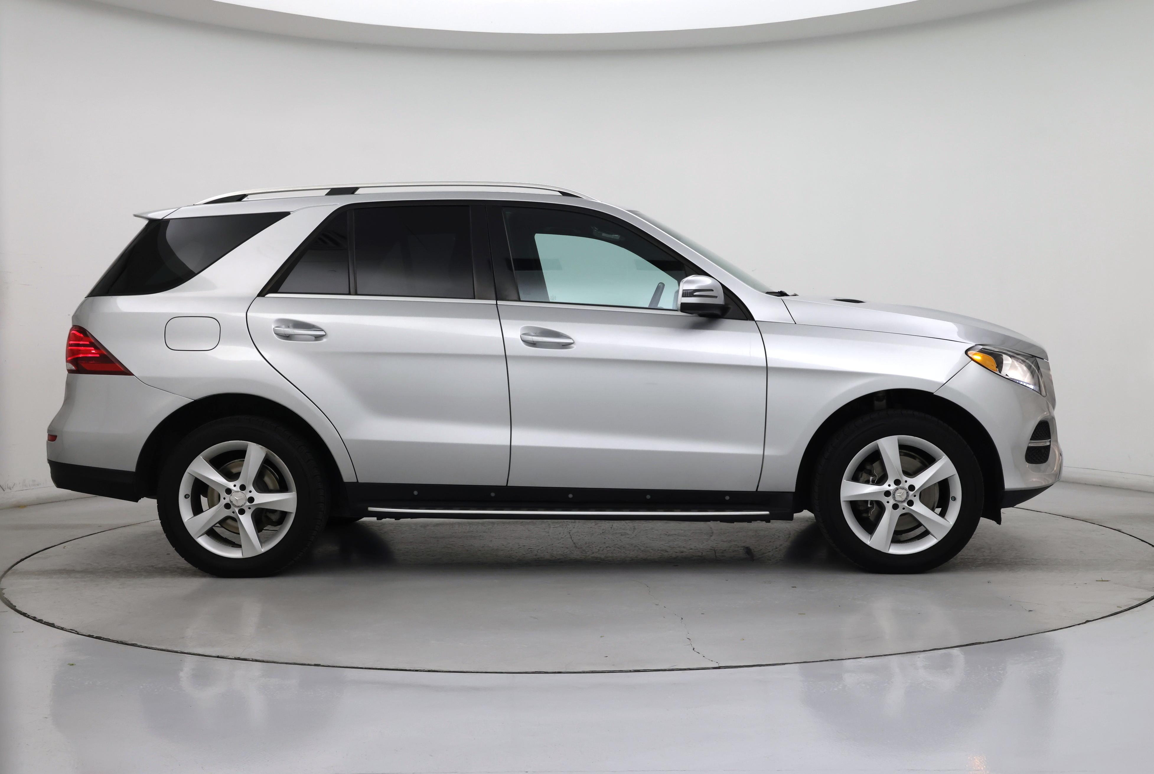 Thumbnail: 2016 Mercedes-Benz GLE - 7