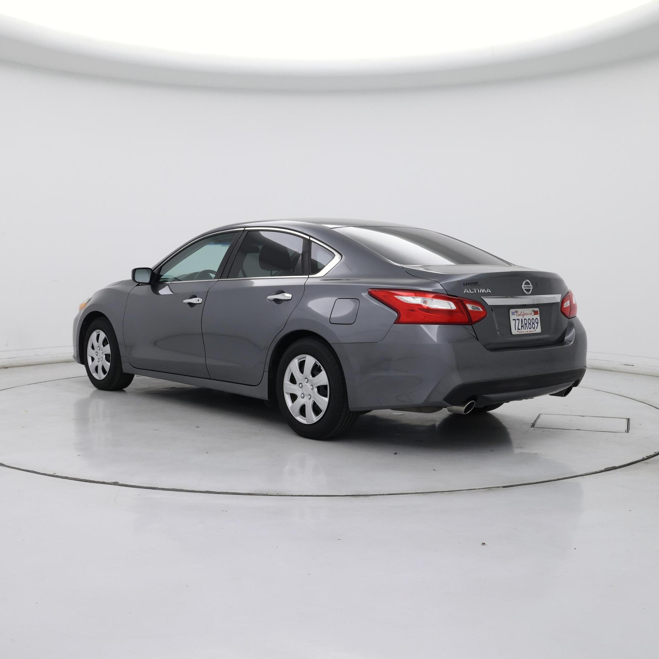 Thumbnail: 2017 Nissan Altima - 2