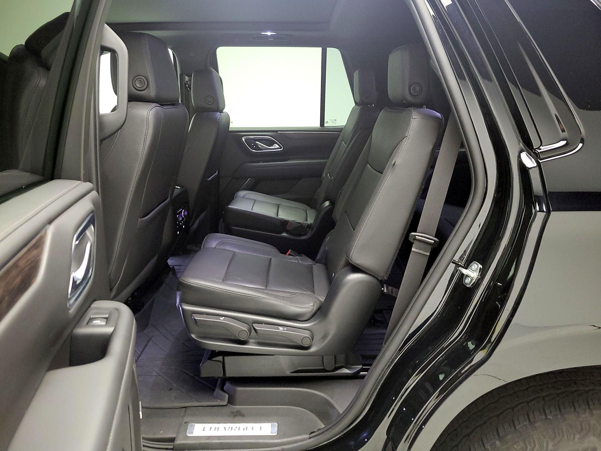 Thumbnail: 2023 Chevrolet Tahoe - 17