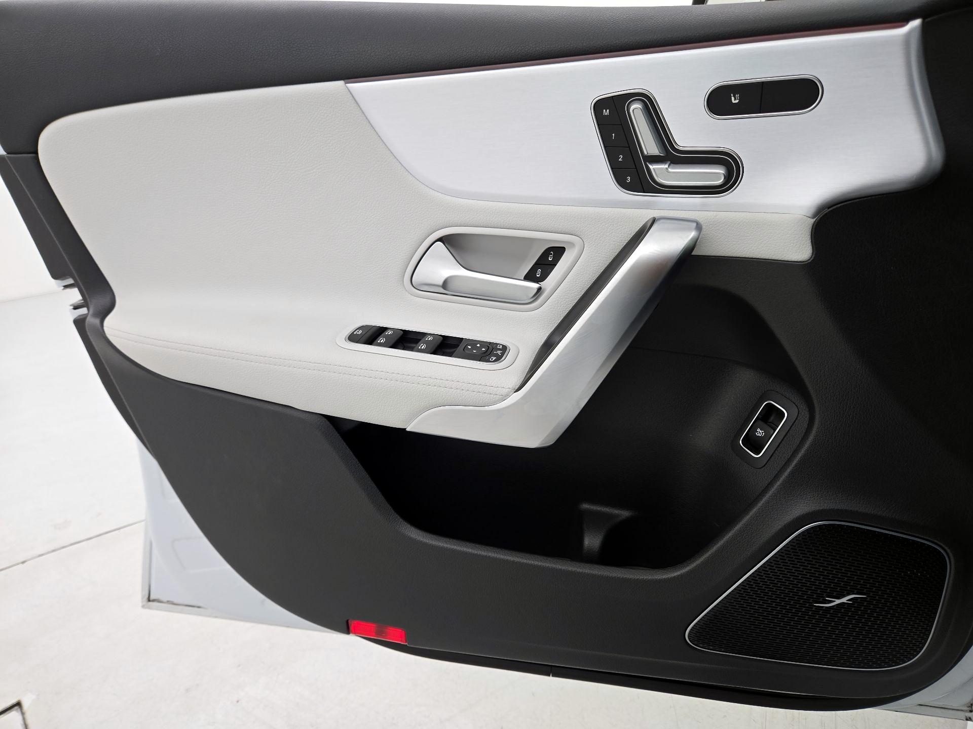 Thumbnail: 2021 Mercedes-Benz A-Class - 12