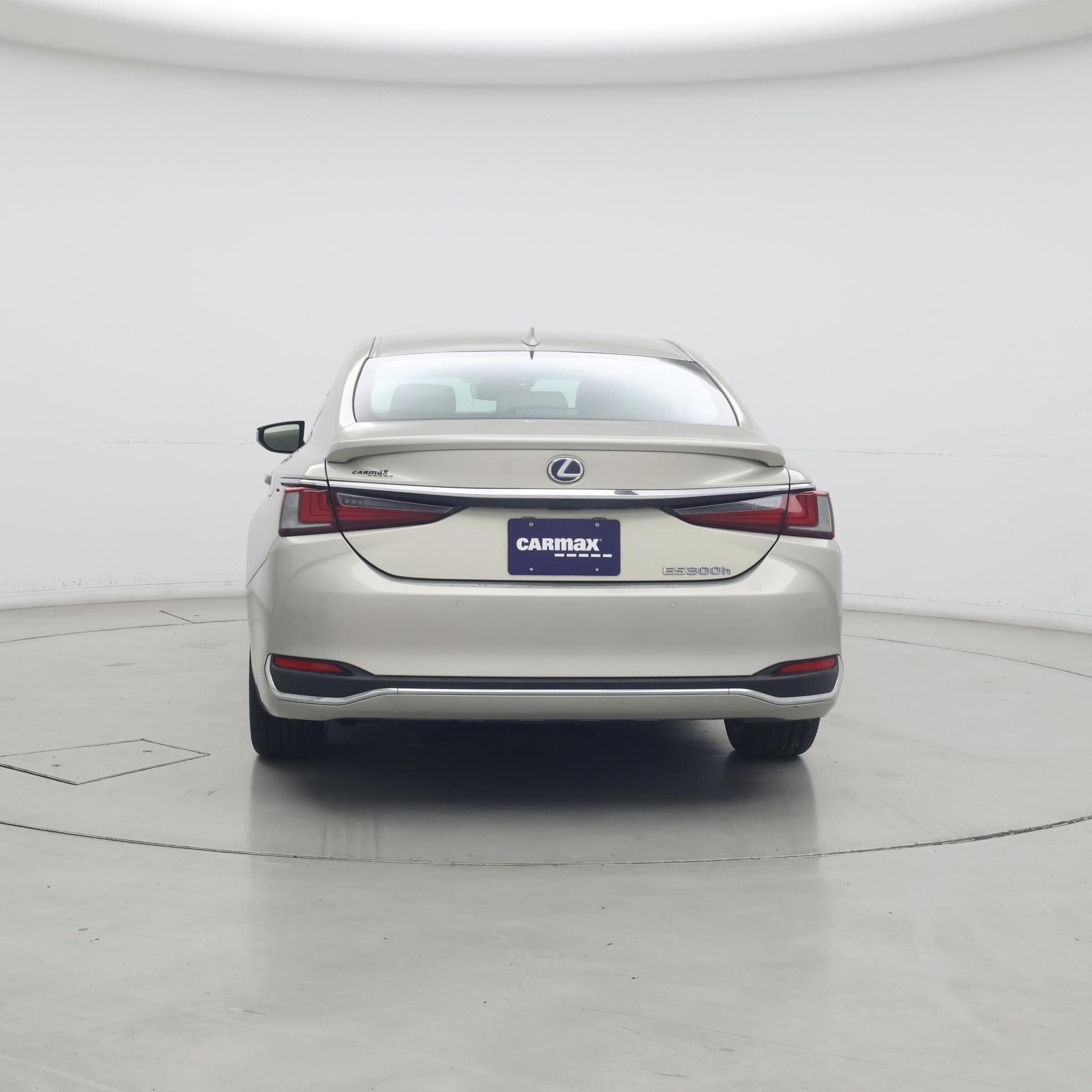 Thumbnail: 2021 Lexus ES - 6