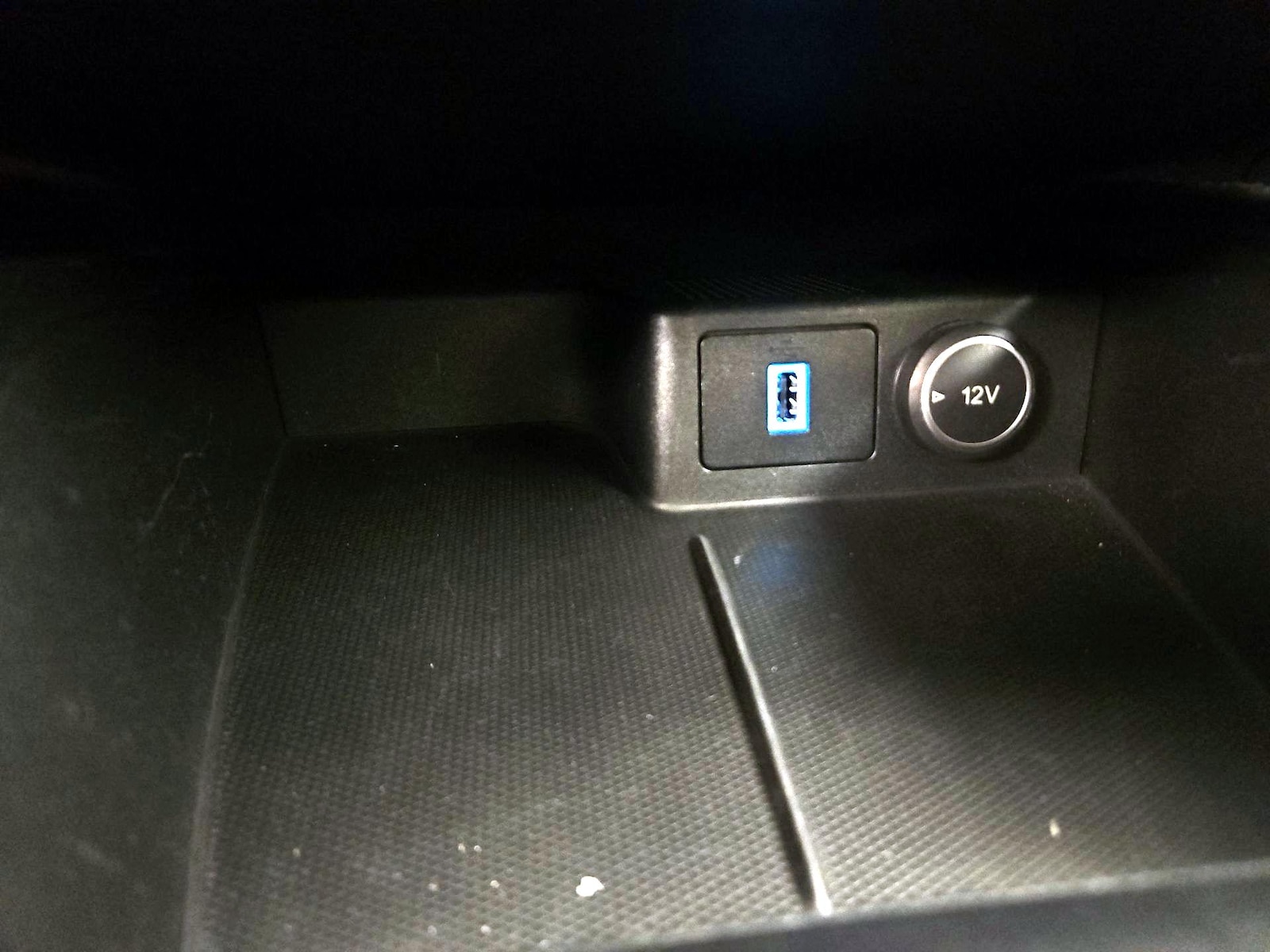 2020 Ford Escape SEL - Photo 20