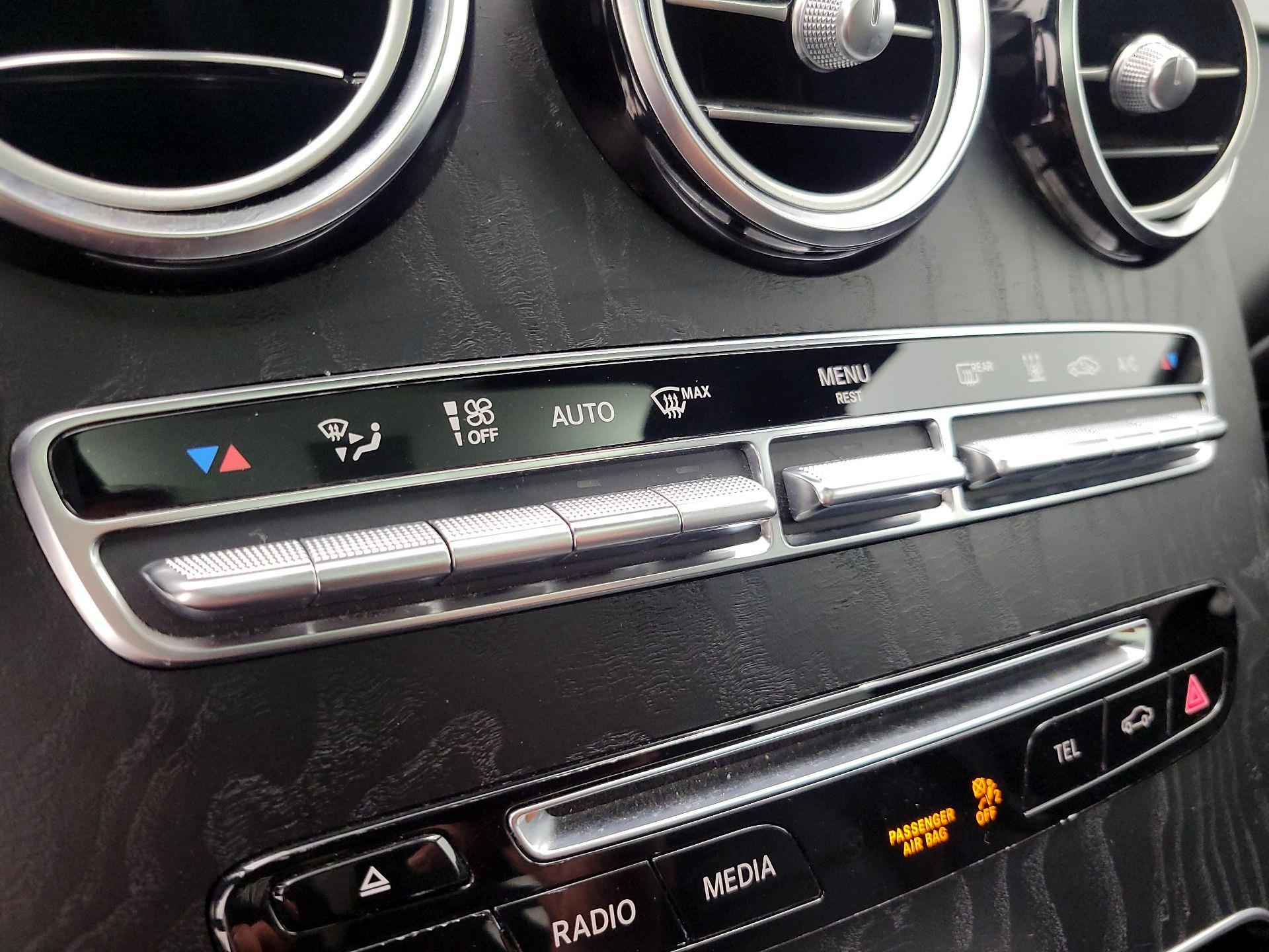Thumbnail: 2019 Mercedes-Benz GLC - 16