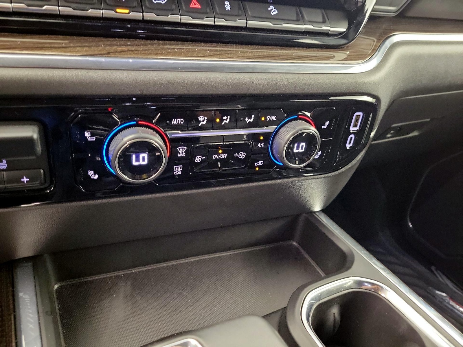 2024 Chevrolet Silverado 1500 LT Trail Boss - Photo 17