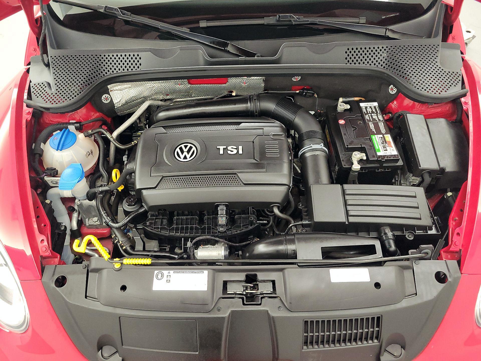 Thumbnail: 2017 Volkswagen Beetle - 20