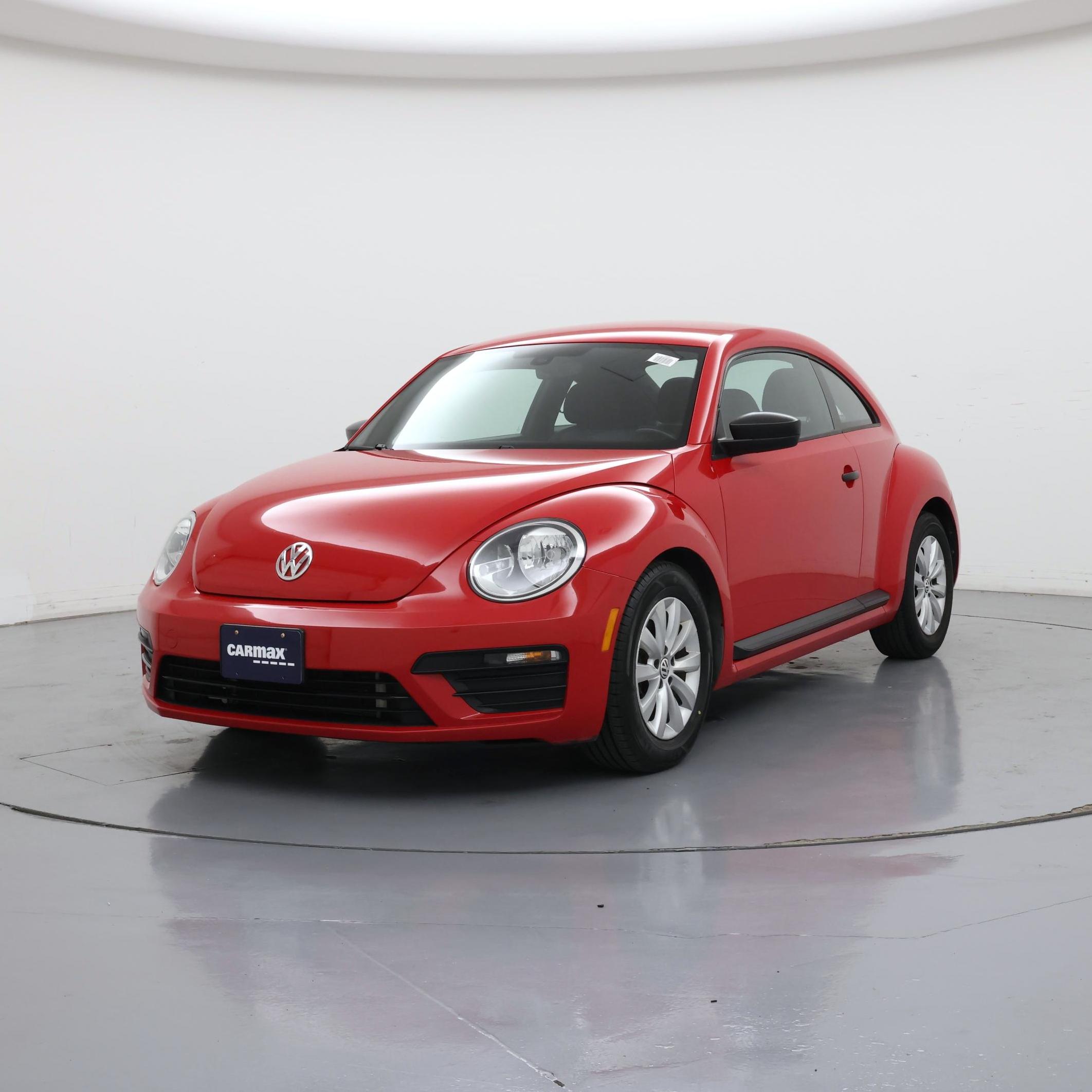 Thumbnail: 2017 Volkswagen Beetle - 4