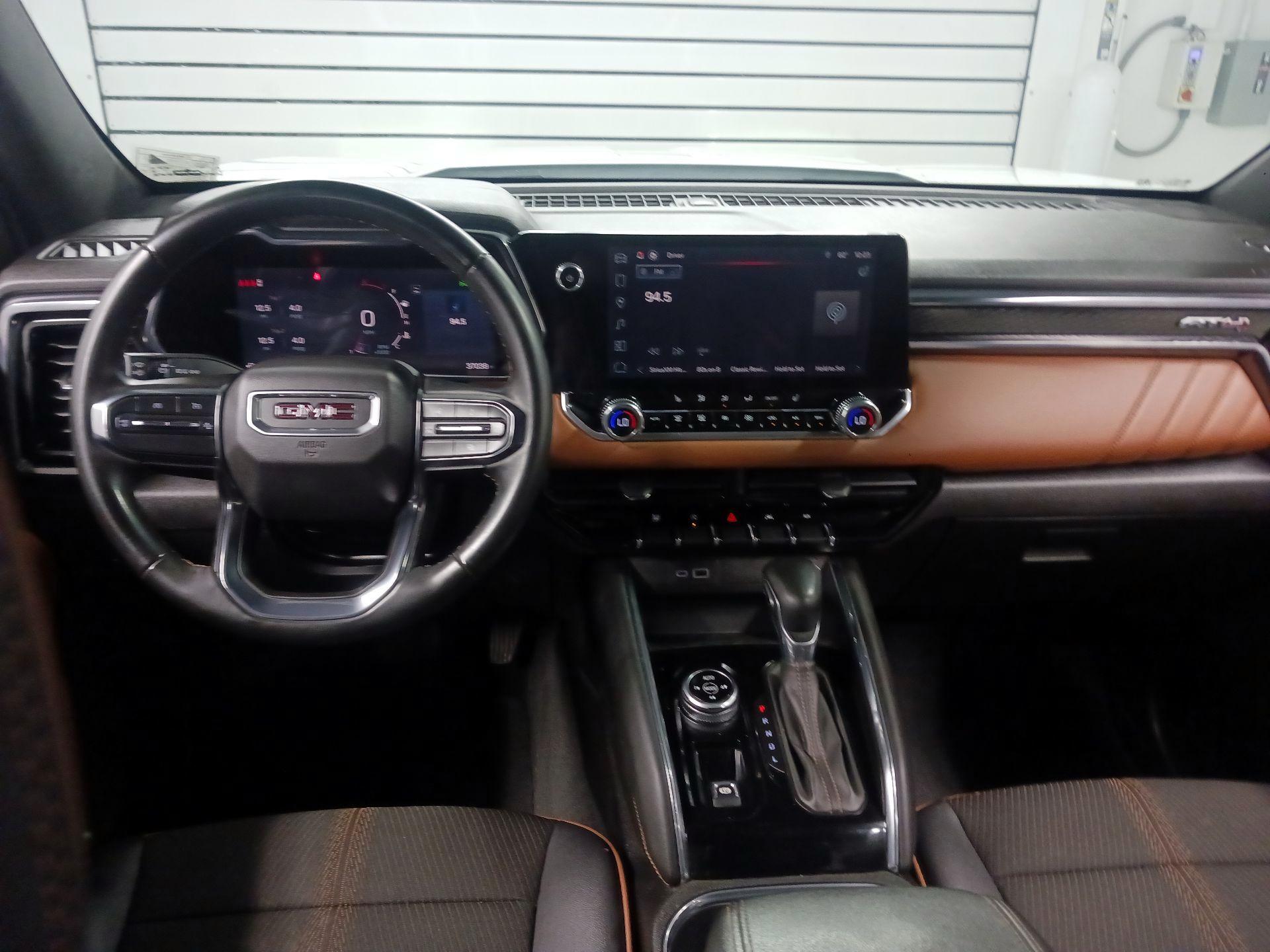 Thumbnail: 2024 GMC Canyon - 9