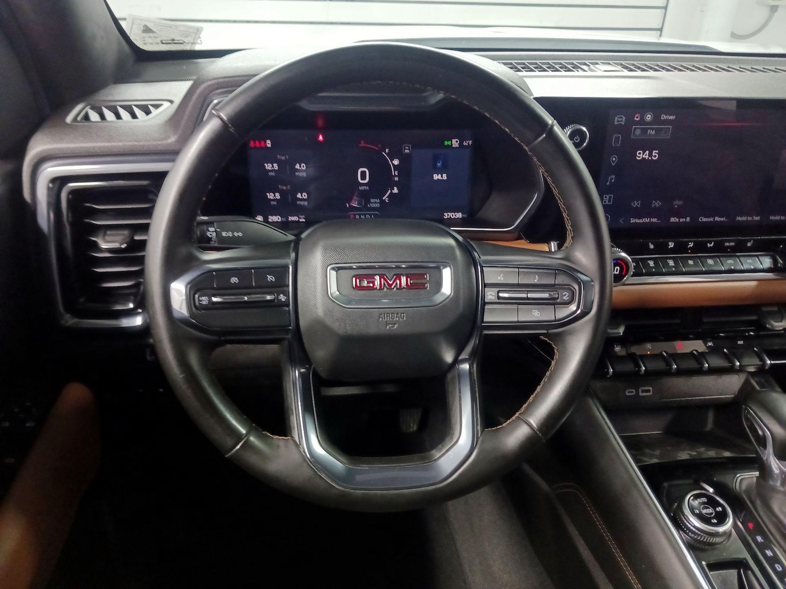 2024 GMC Canyon AT4 - Photo 11