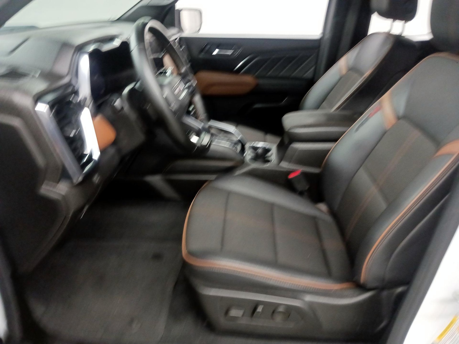 2024 GMC Canyon AT4 - Photo 12