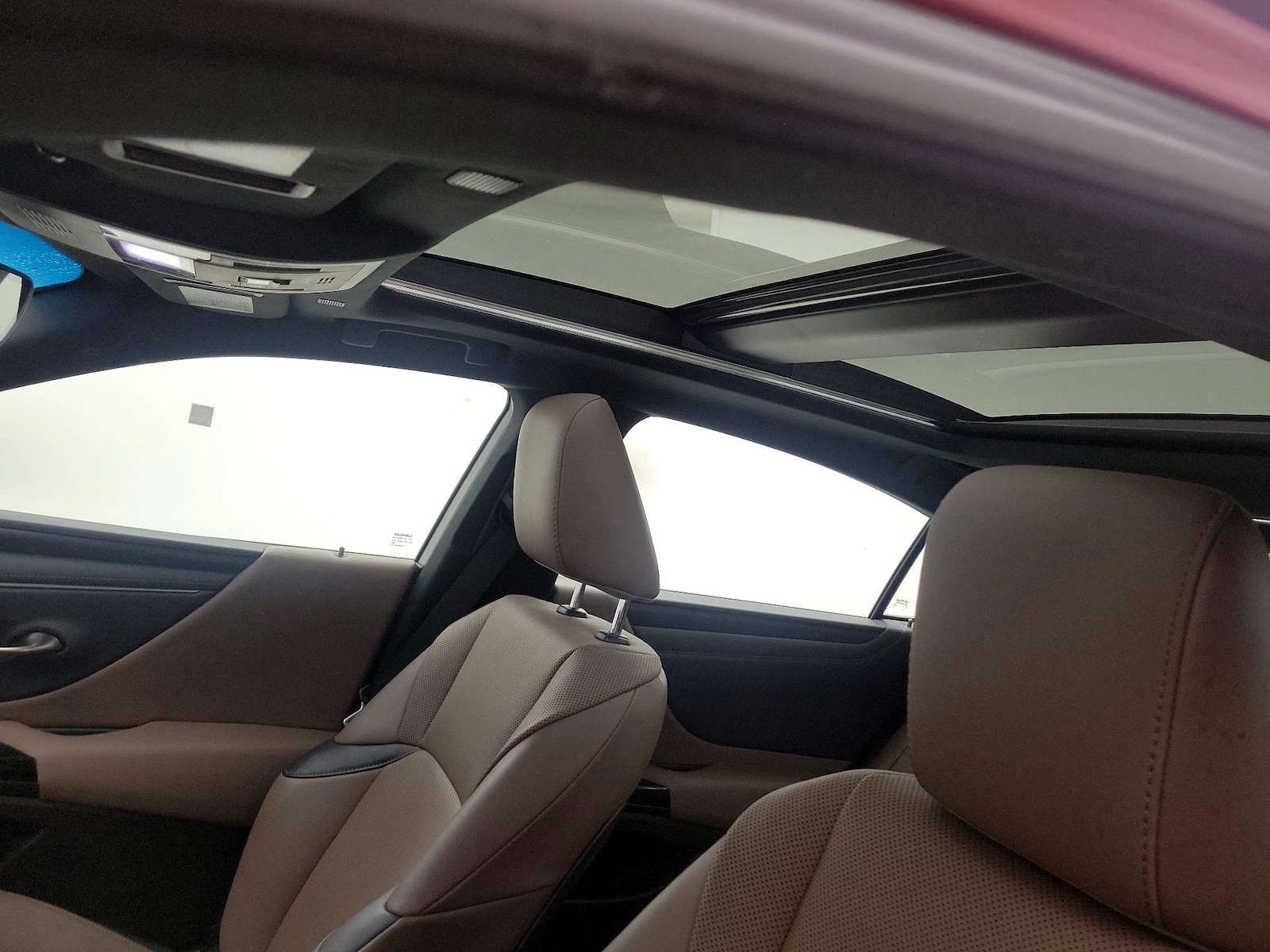 2022 Lexus ES 350 - Photo 21