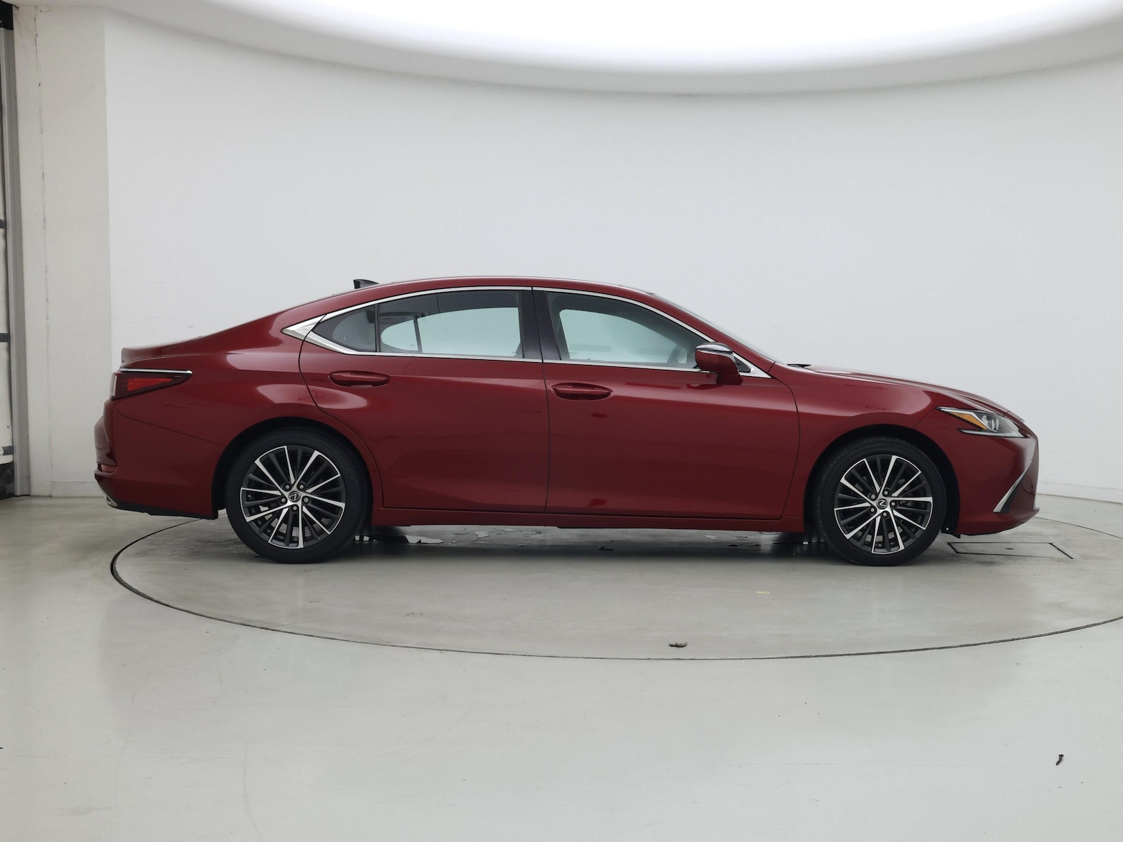 2022 Lexus ES 350 - Photo 8