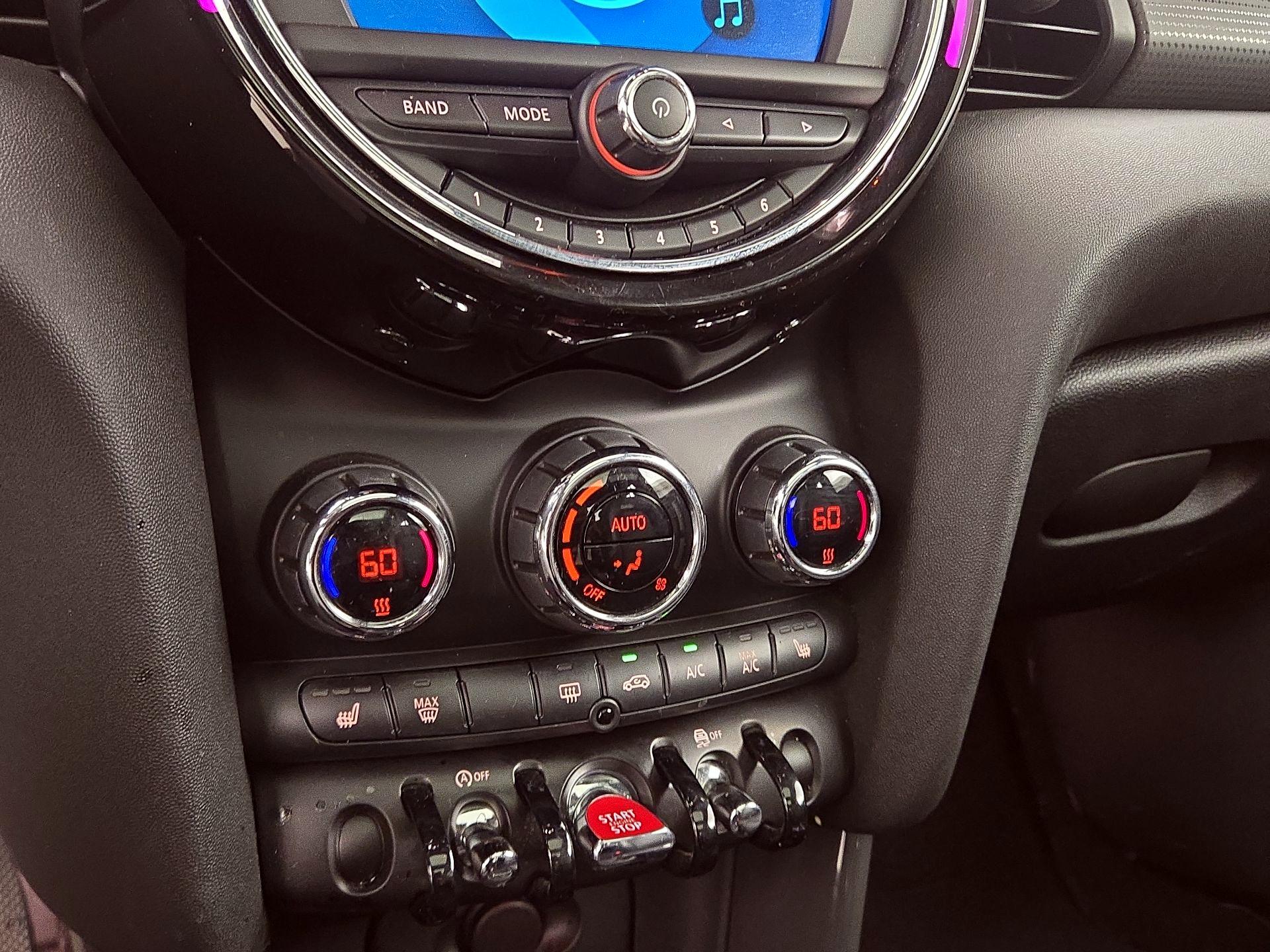 Thumbnail: 2021 MINI Cooper Hardtop - 16