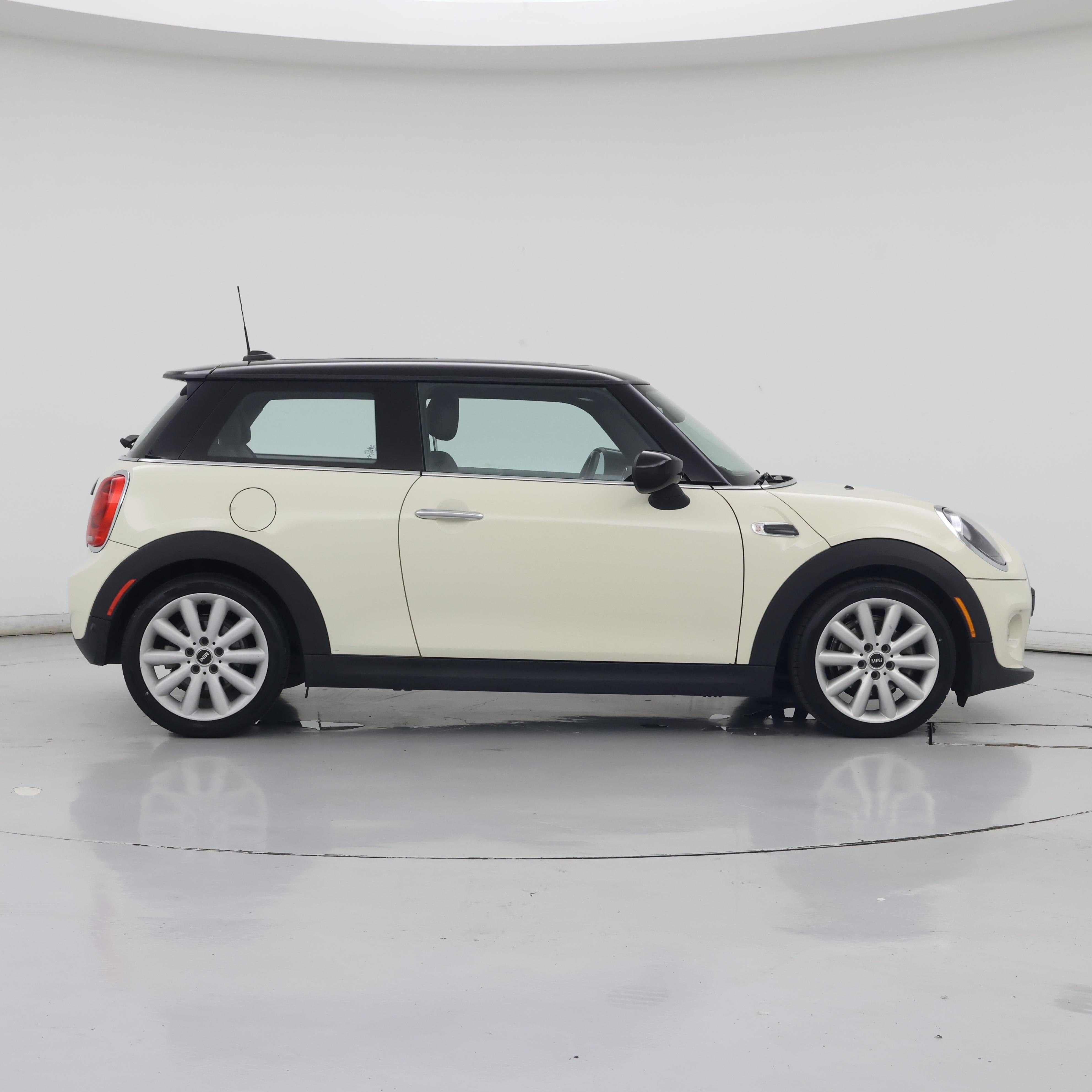 Thumbnail: 2021 MINI Cooper Hardtop - 7