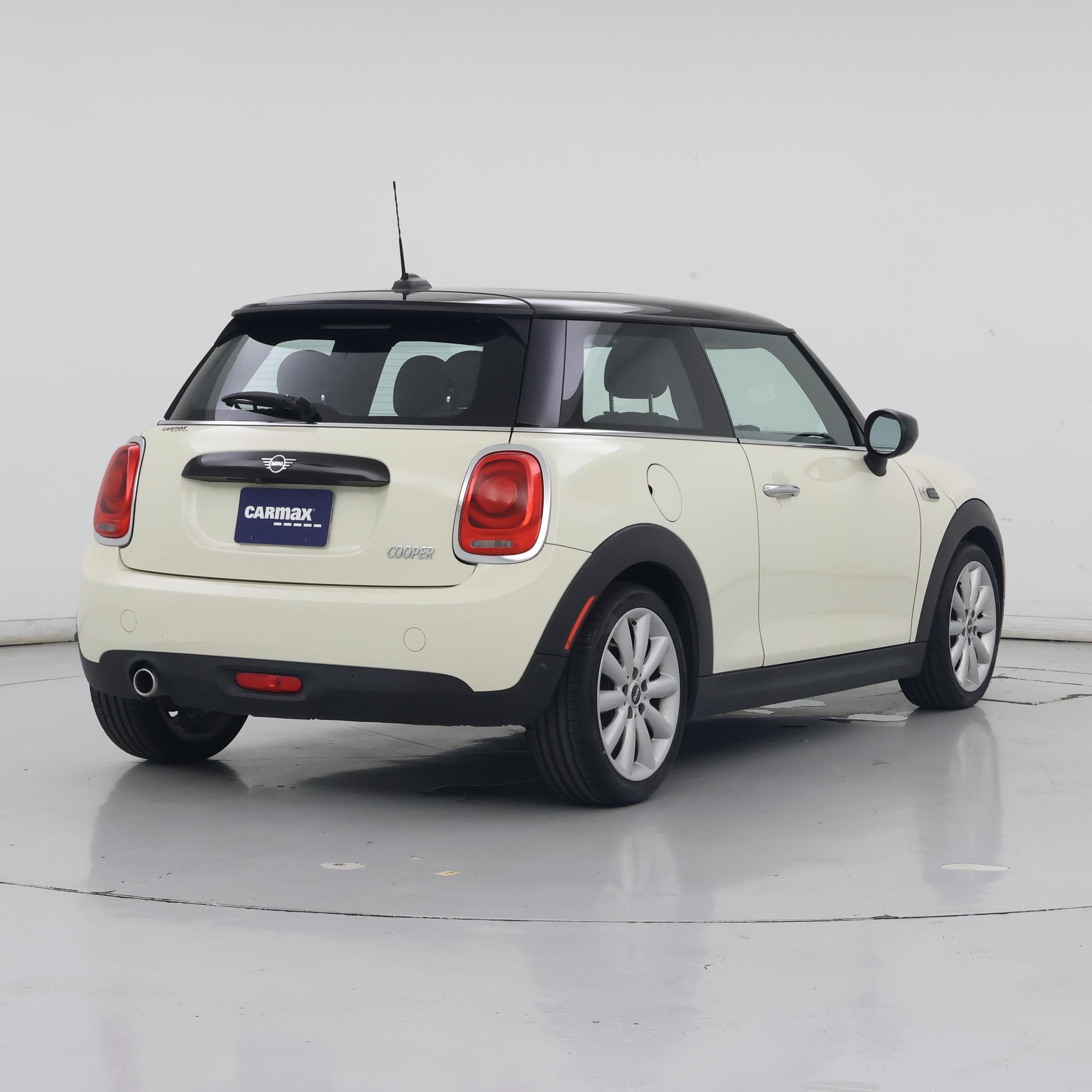 Thumbnail: 2021 MINI Cooper Hardtop - 8