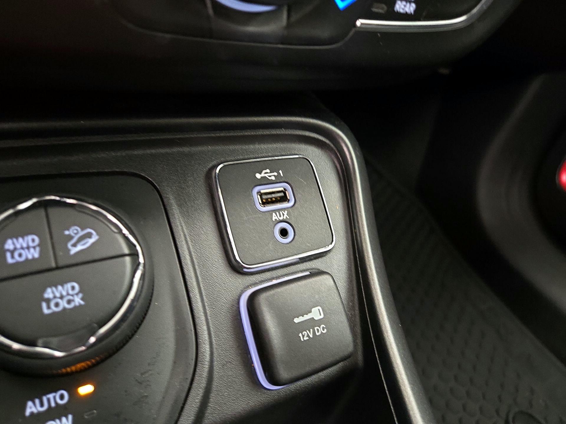 Thumbnail: 2021 Jeep Compass - 17