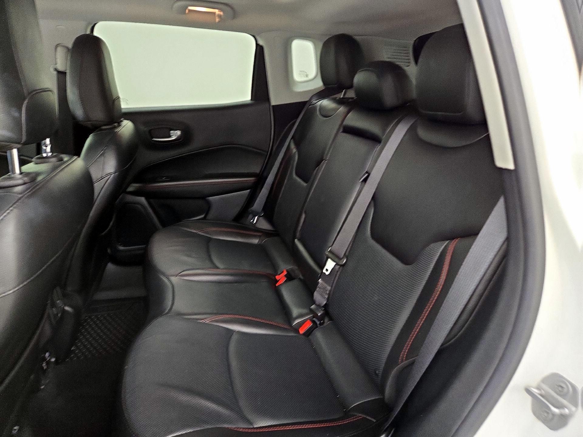 Thumbnail: 2021 Jeep Compass - 18