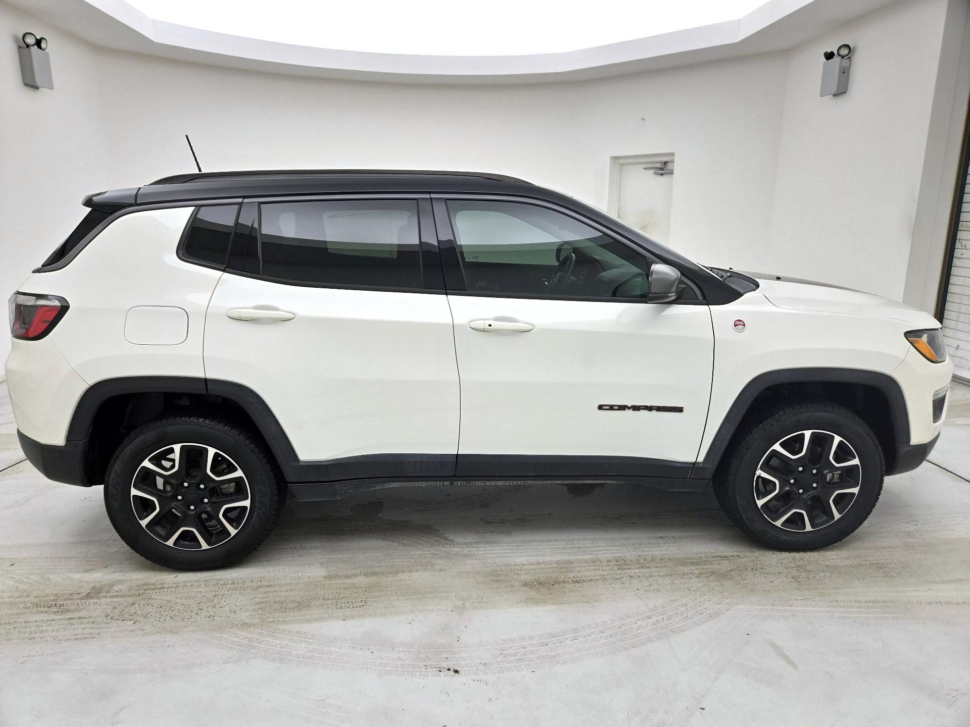 Thumbnail: 2021 Jeep Compass - 4