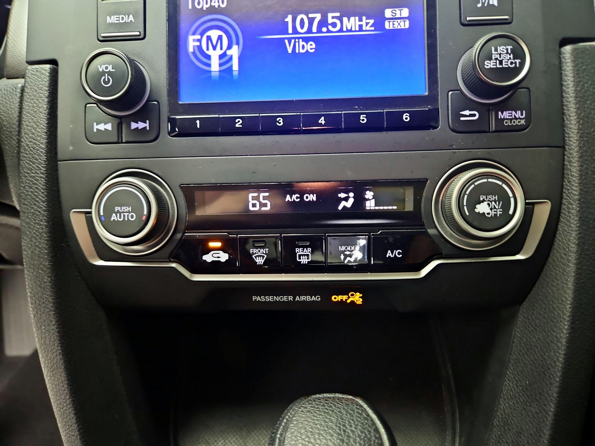 Thumbnail: 2016 Honda Civic - 16