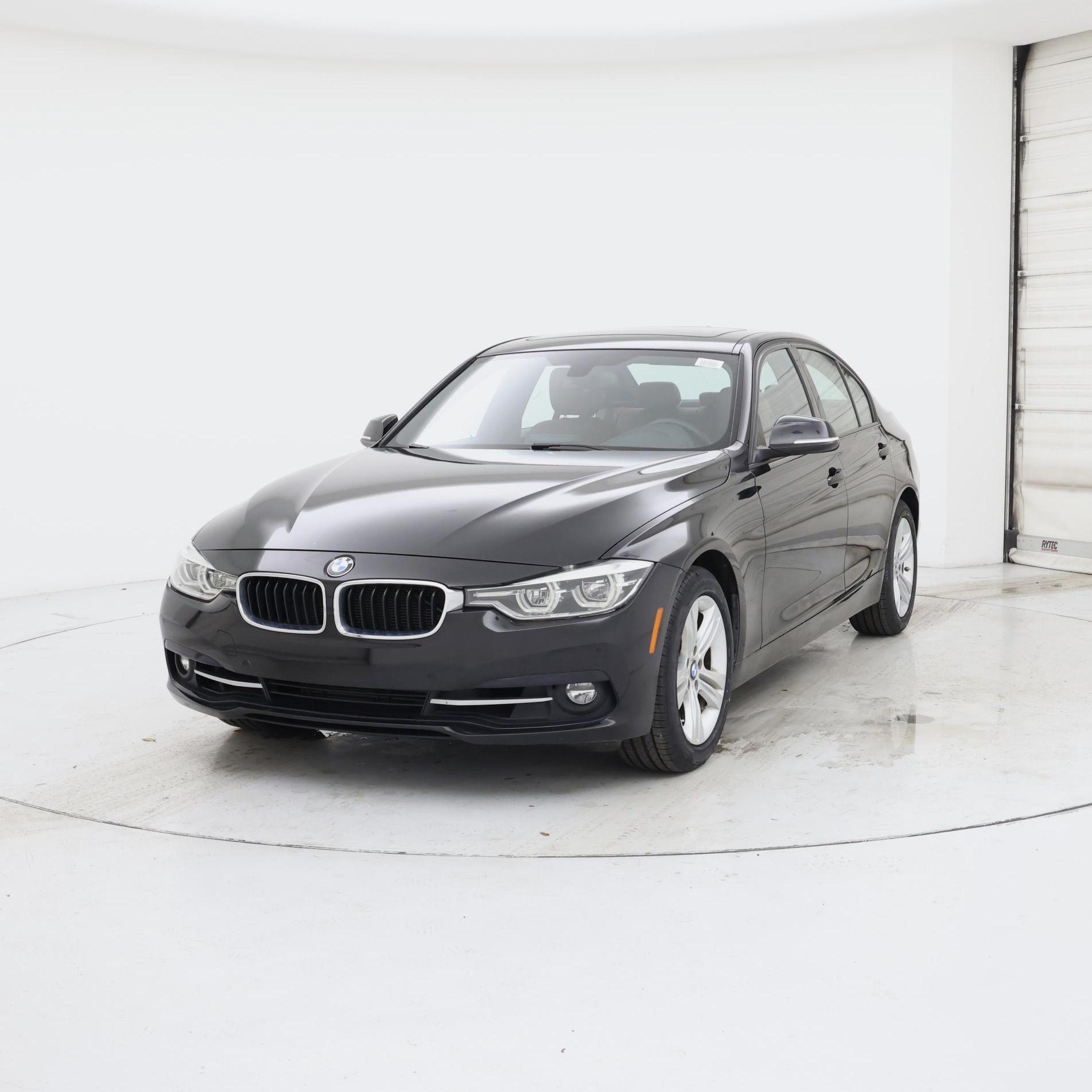 Thumbnail: 2016 BMW 3 Series - 4