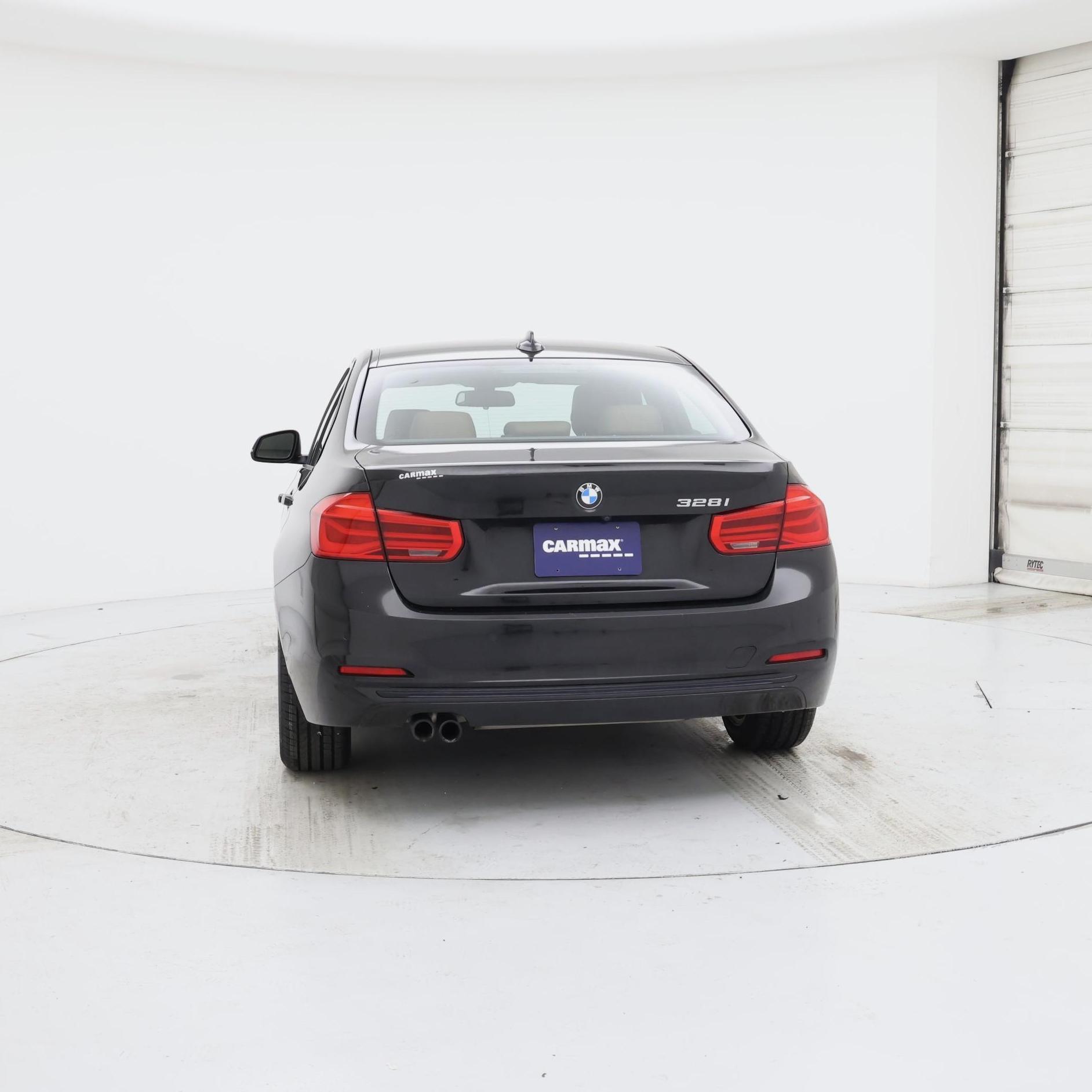 Thumbnail: 2016 BMW 3 Series - 6