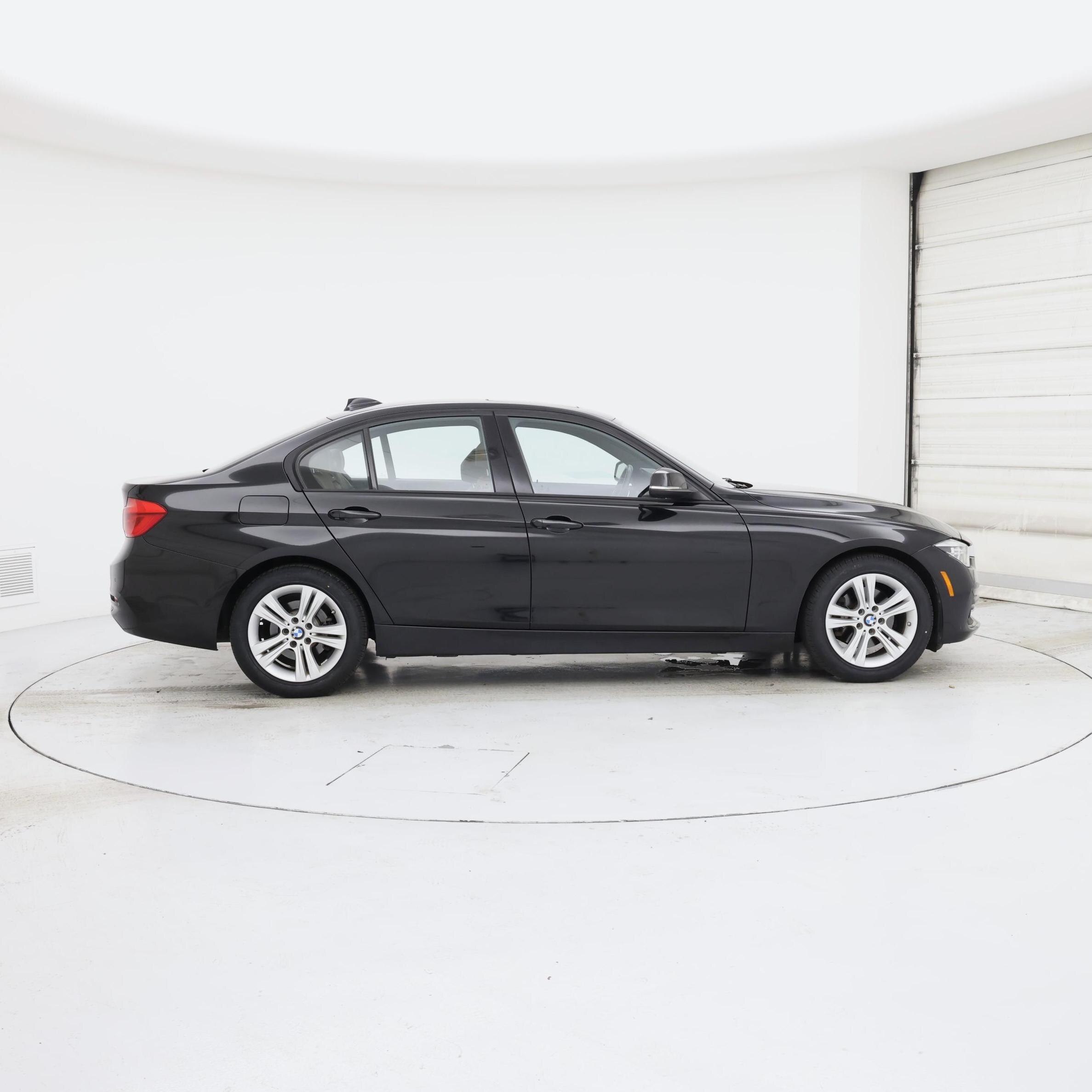 Thumbnail: 2016 BMW 3 Series - 7