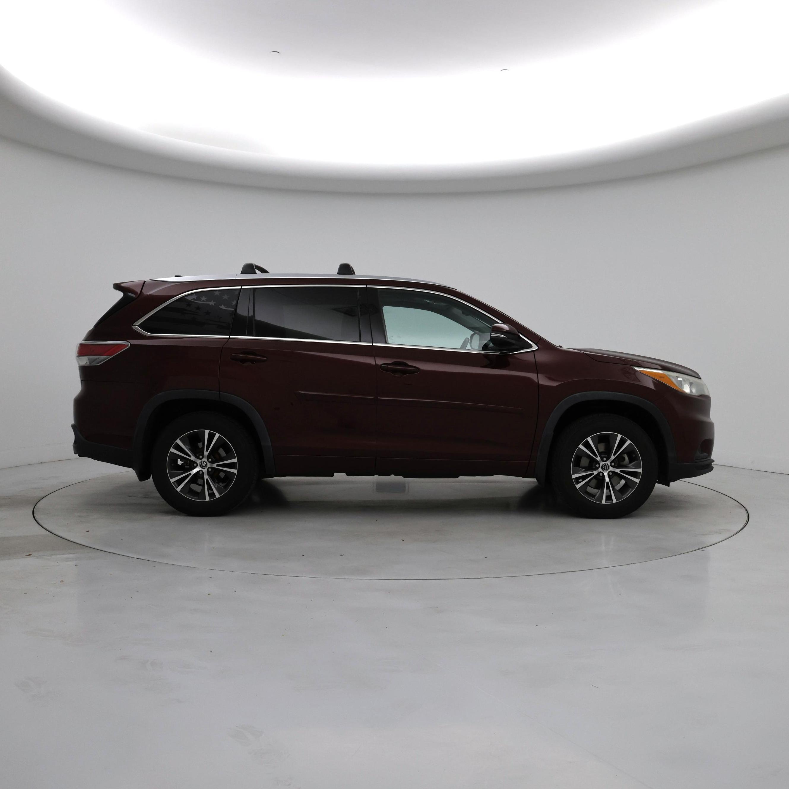 Thumbnail: 2016 Toyota Highlander - 7
