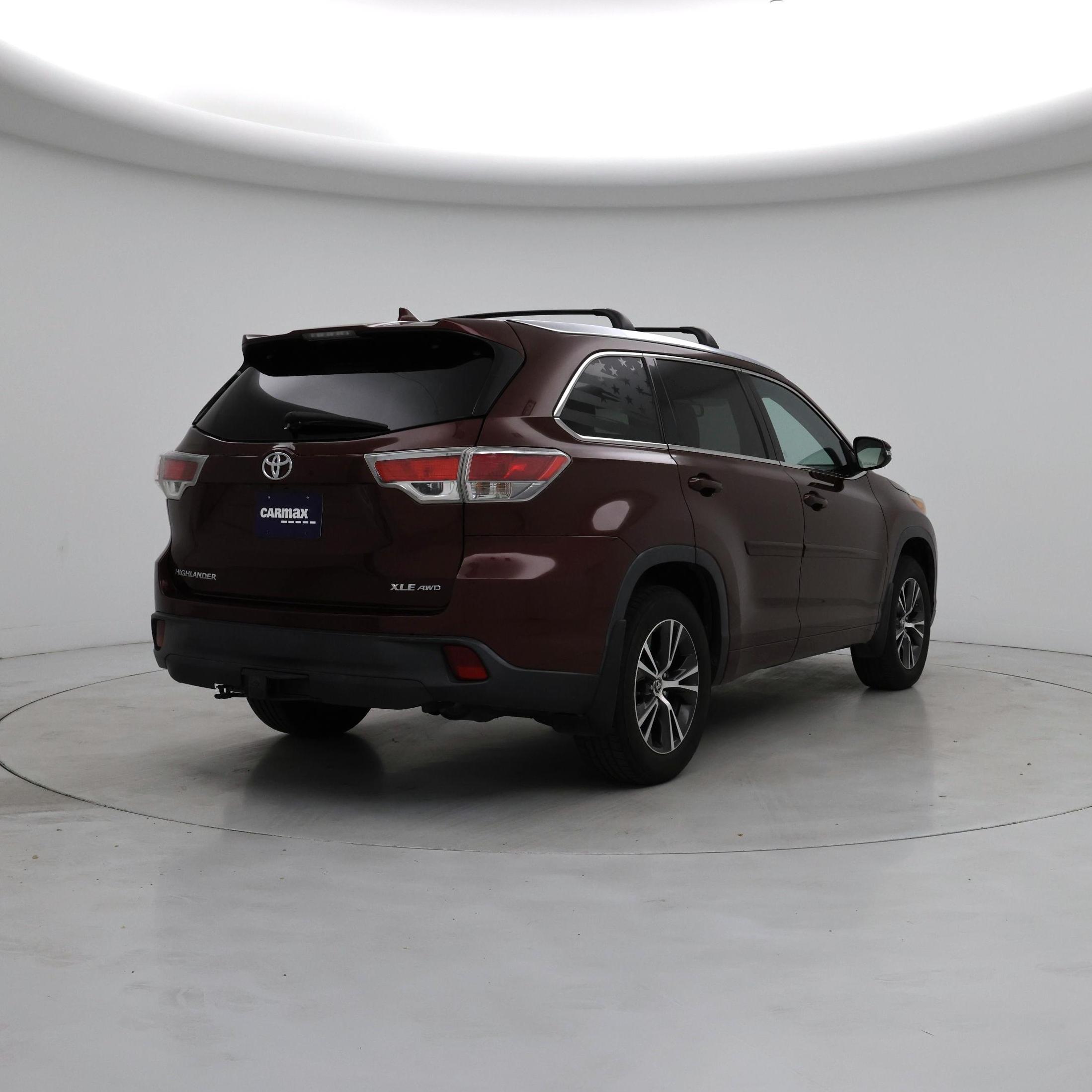Thumbnail: 2016 Toyota Highlander - 8