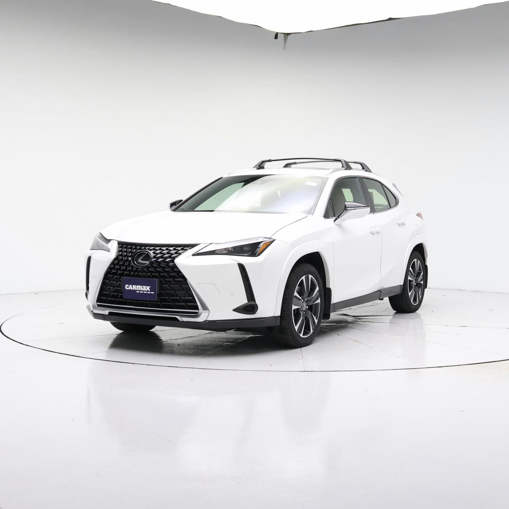 Thumbnail: 2023 Lexus UX - 4