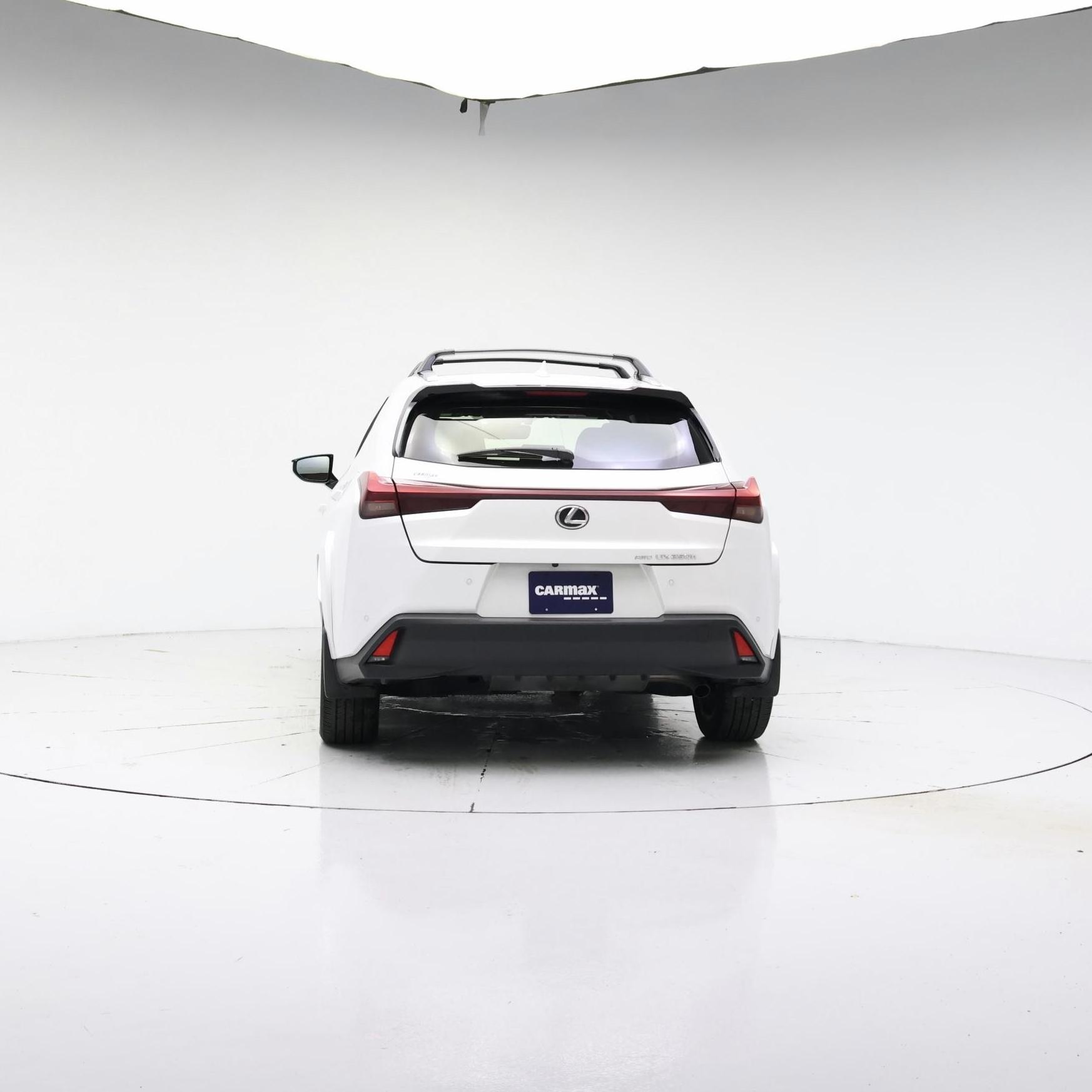 Thumbnail: 2023 Lexus UX - 6