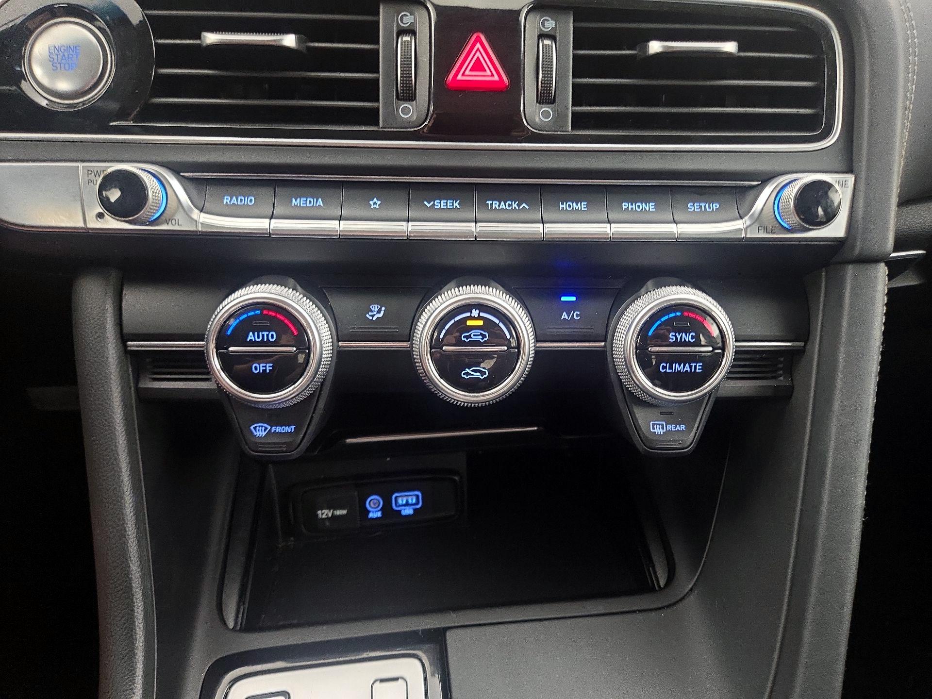 Thumbnail: 2020 Genesis G70 - 16