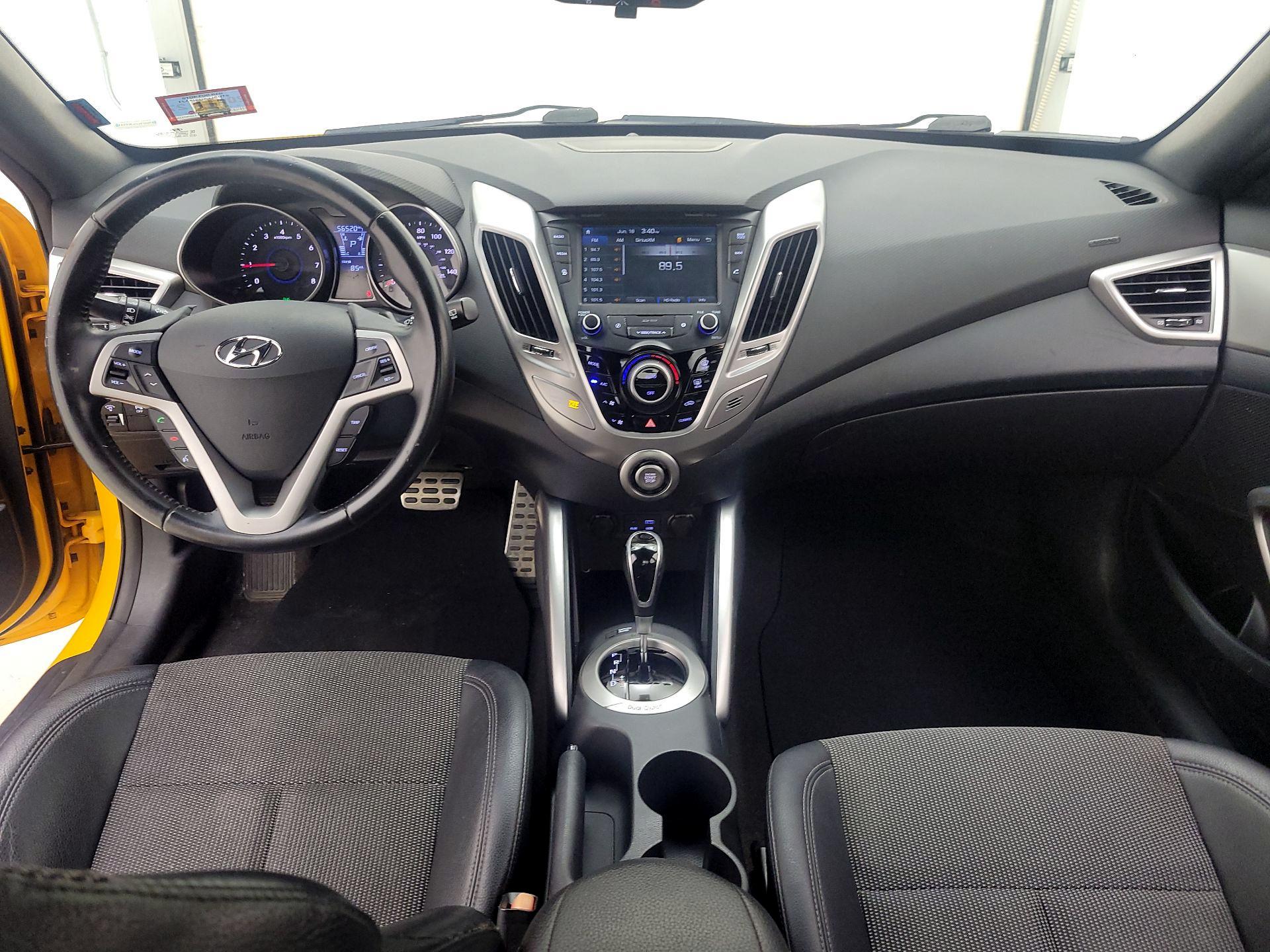 Thumbnail: 2016 Hyundai Veloster - 9