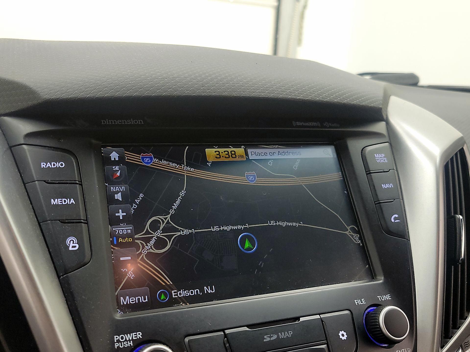 Thumbnail: 2016 Hyundai Veloster - 14