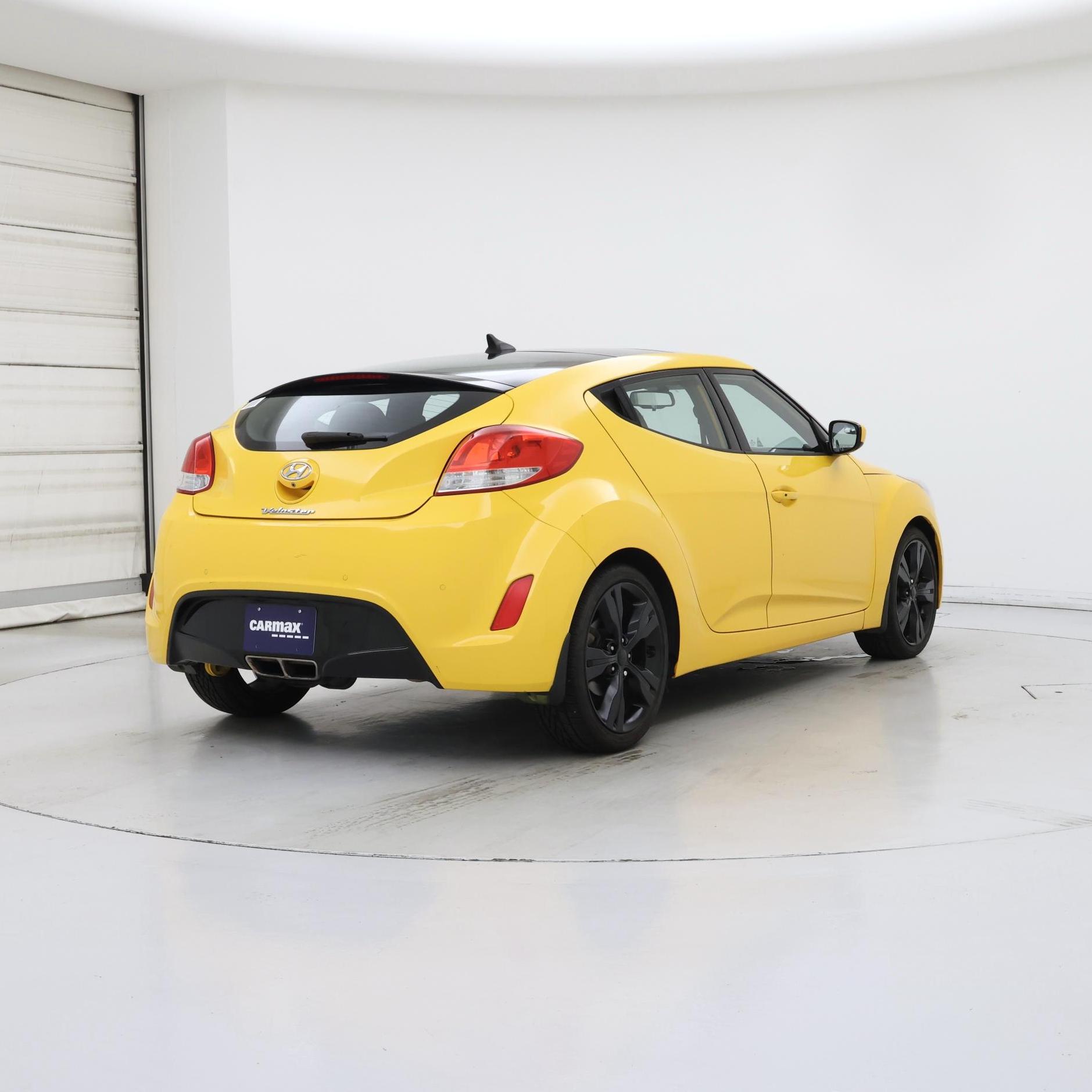 Thumbnail: 2016 Hyundai Veloster - 8