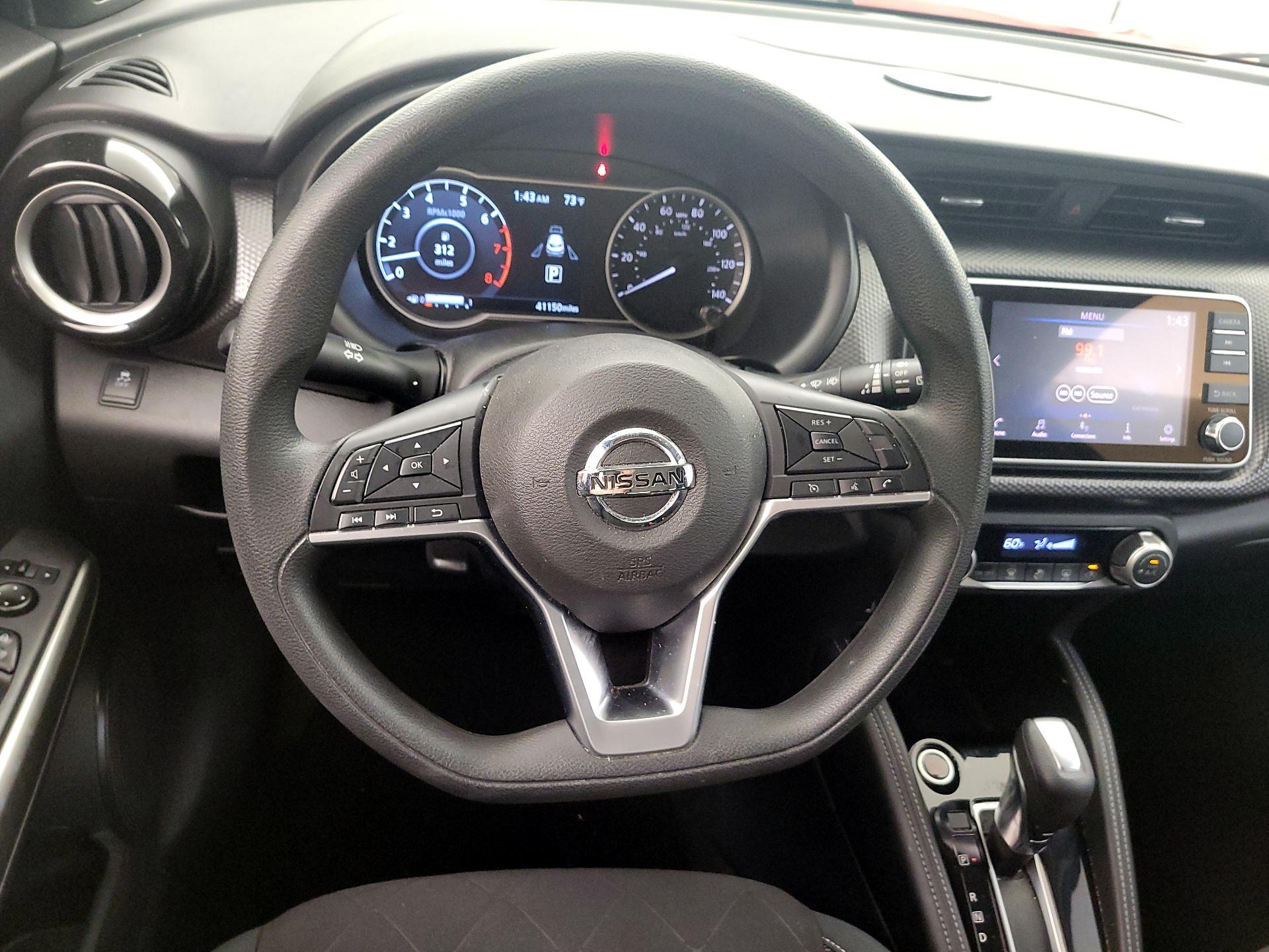 Thumbnail: 2019 Nissan Kicks - 10