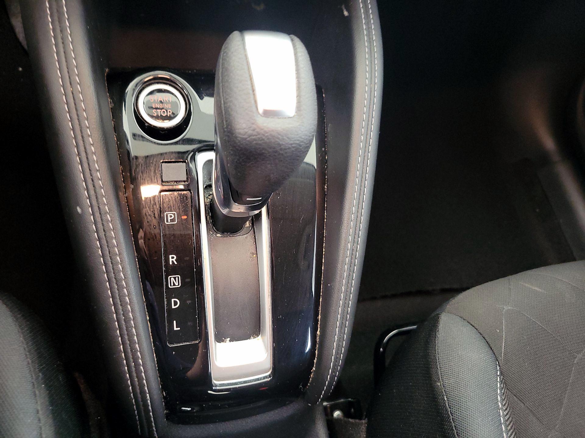 Thumbnail: 2019 Nissan Kicks - 17