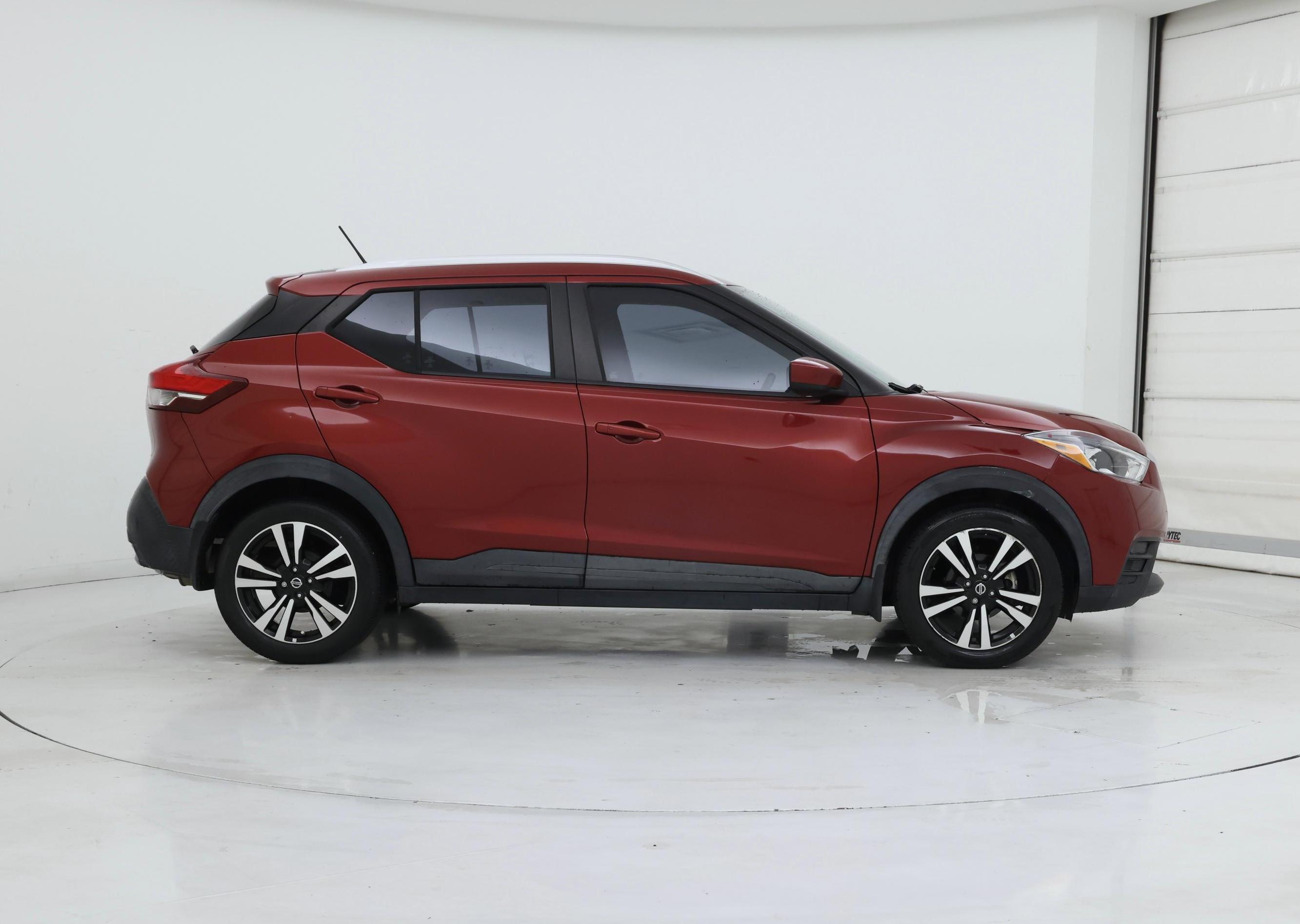 Thumbnail: 2019 Nissan Kicks - 7