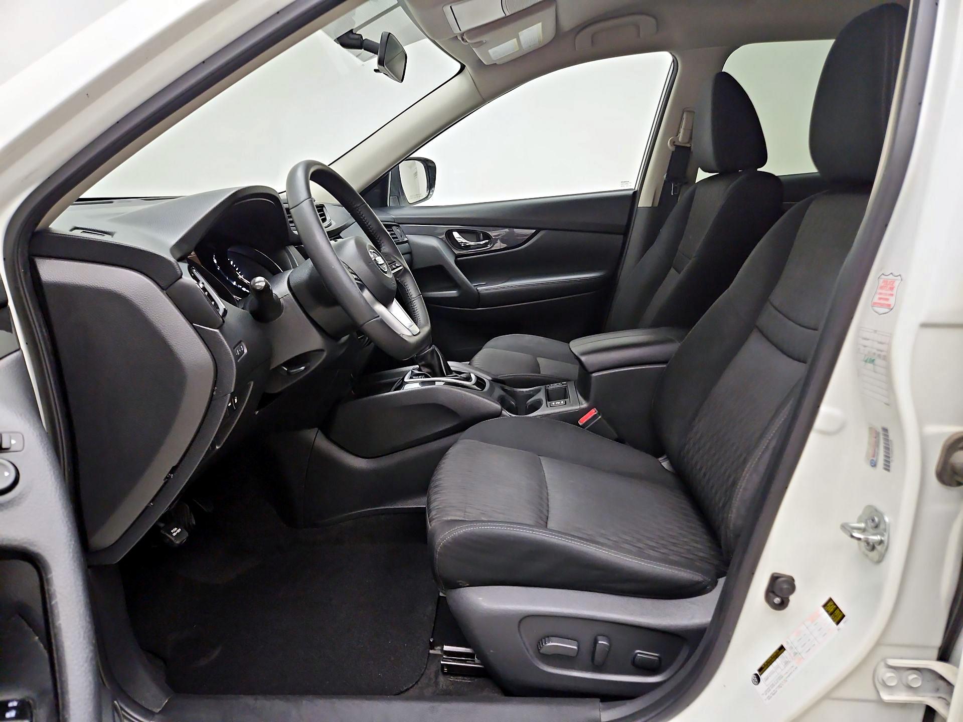 Thumbnail: 2018 Nissan Rogue - 11