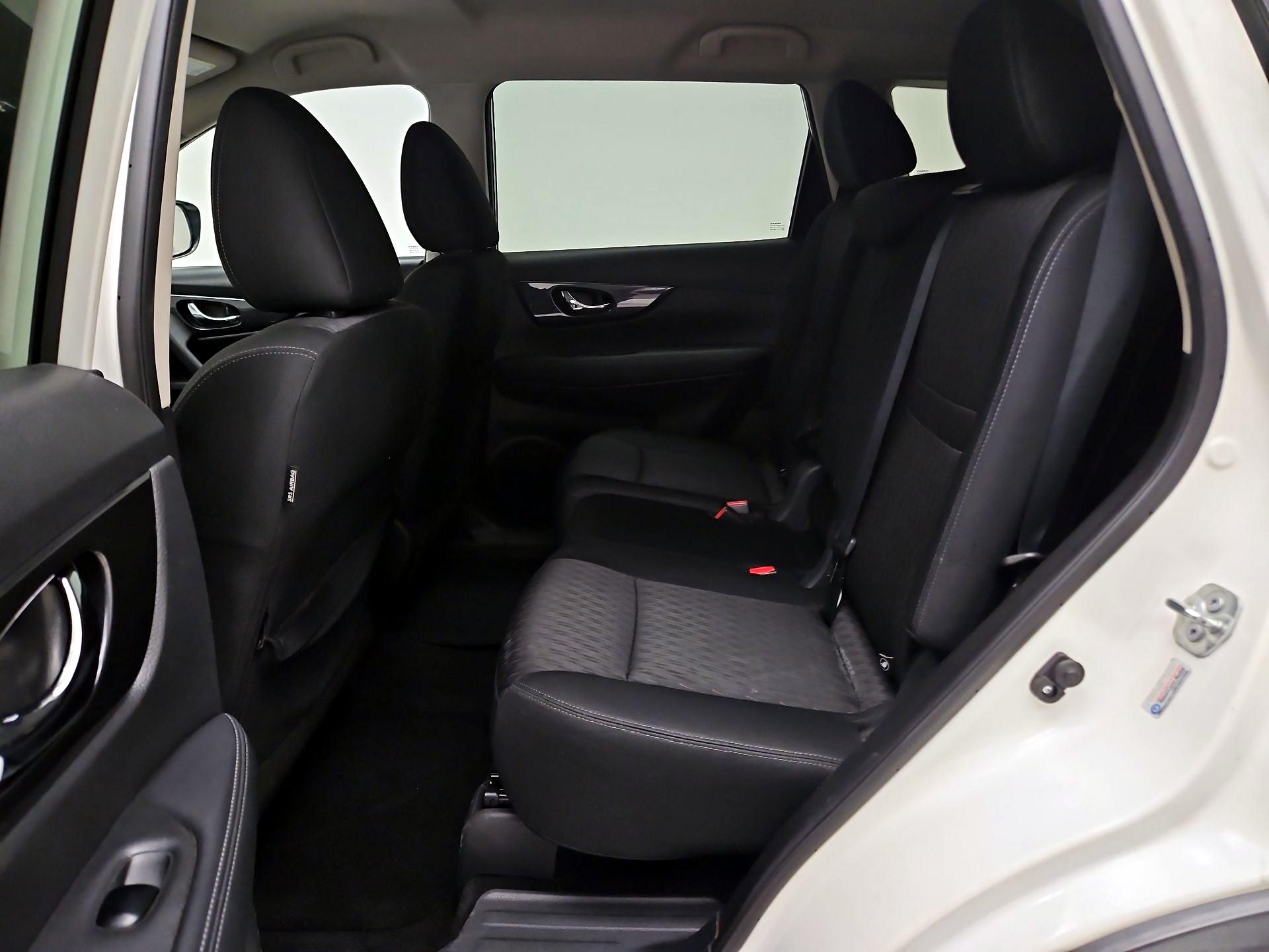 Thumbnail: 2018 Nissan Rogue - 19