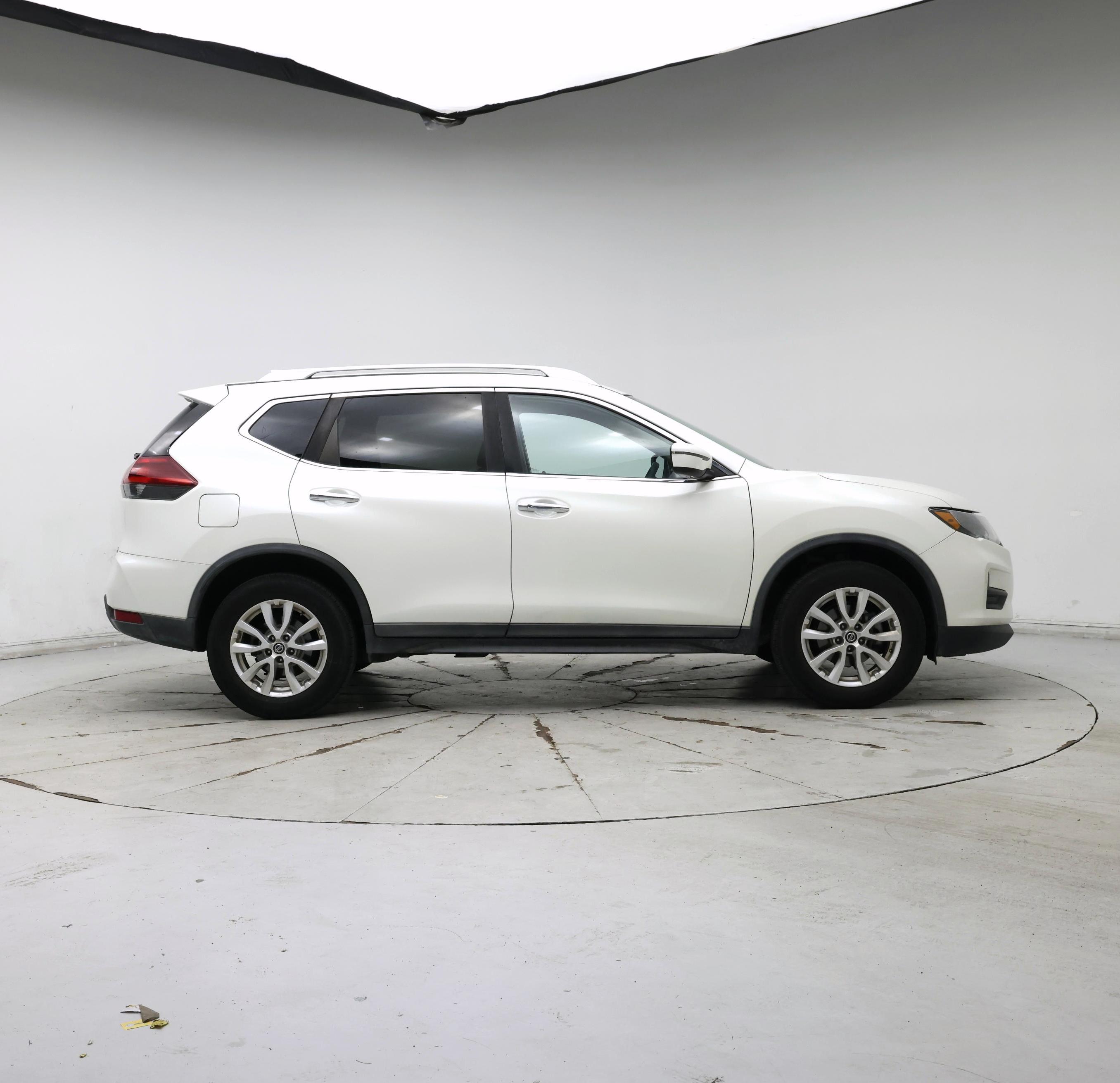 Thumbnail: 2018 Nissan Rogue - 7
